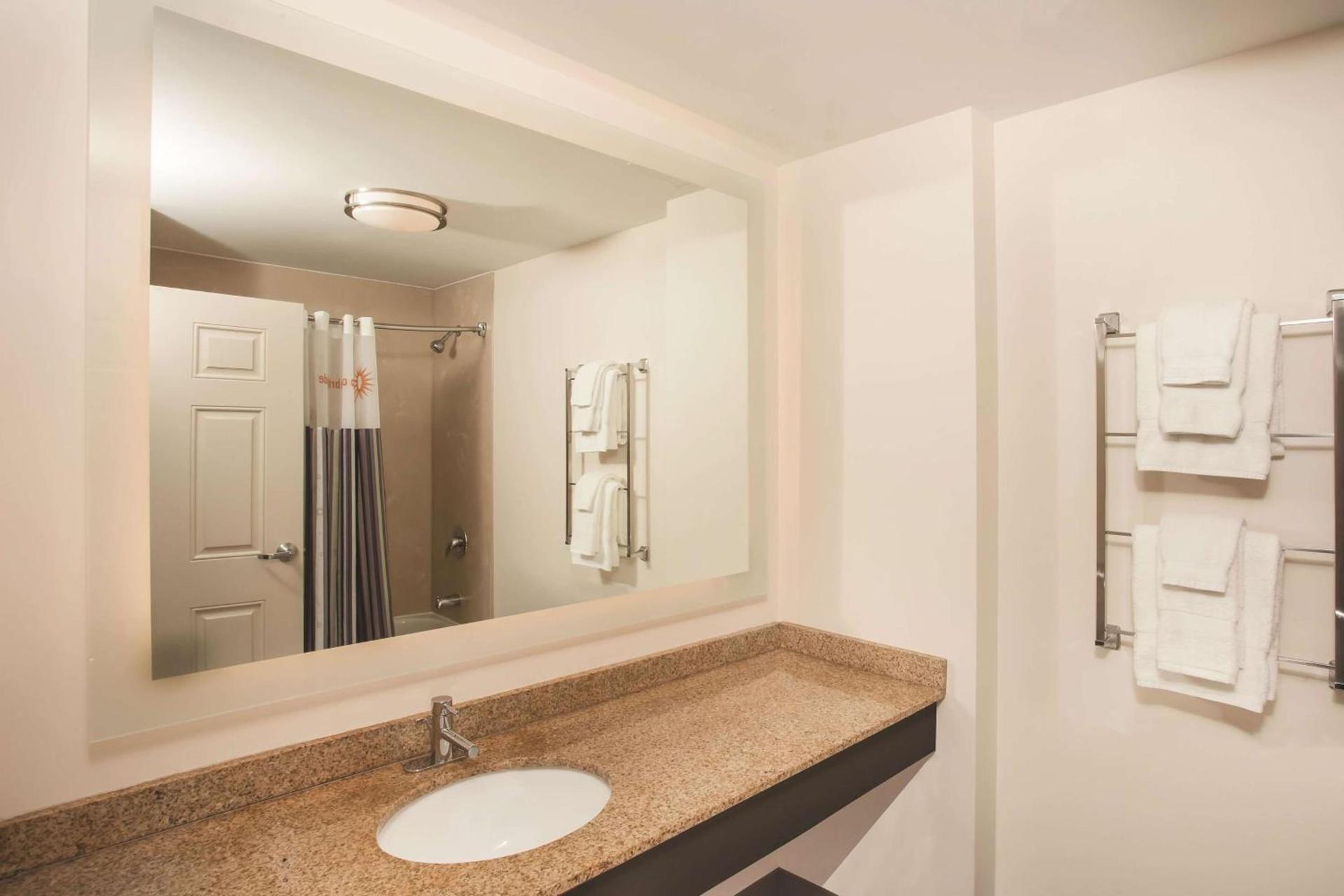 La Quinta Inn & Suites by Wyndham Chicago Downtown photo 24