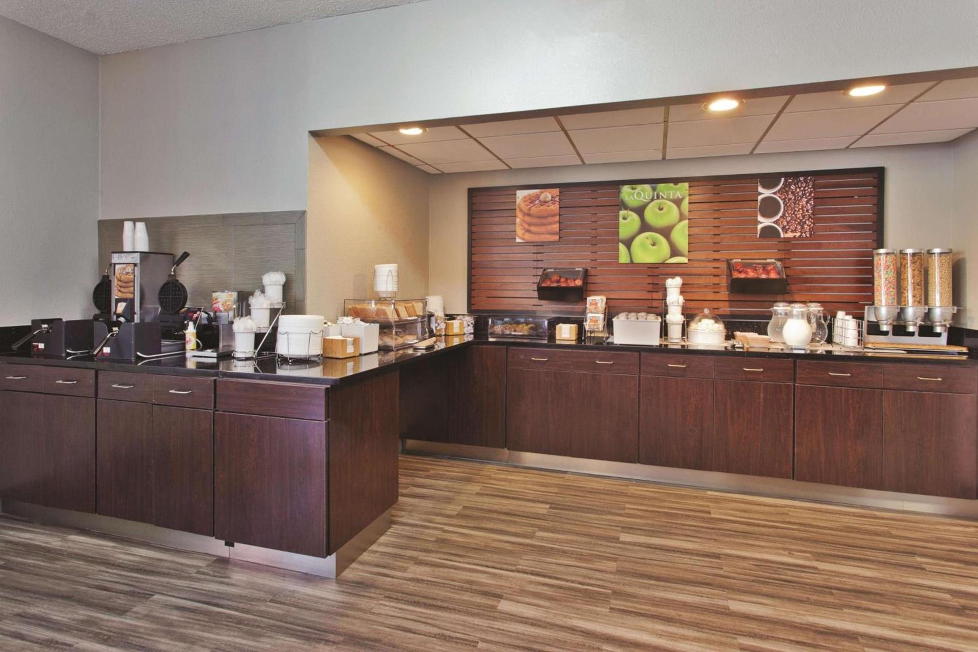 La Quinta Inn & Suites by Wyndham Charleston Riverview photo 24