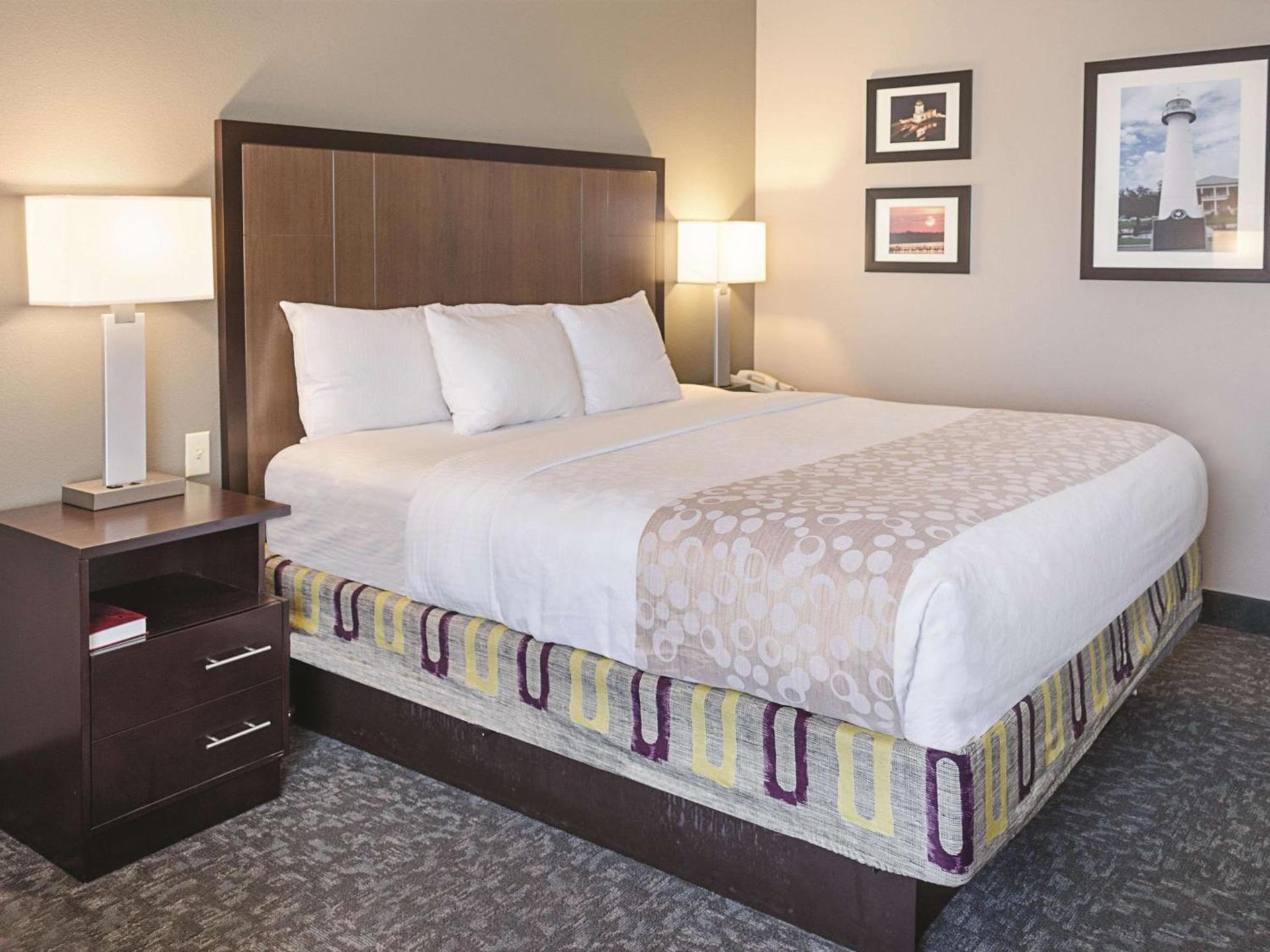 La Quinta by Wyndham Biloxi photo 12