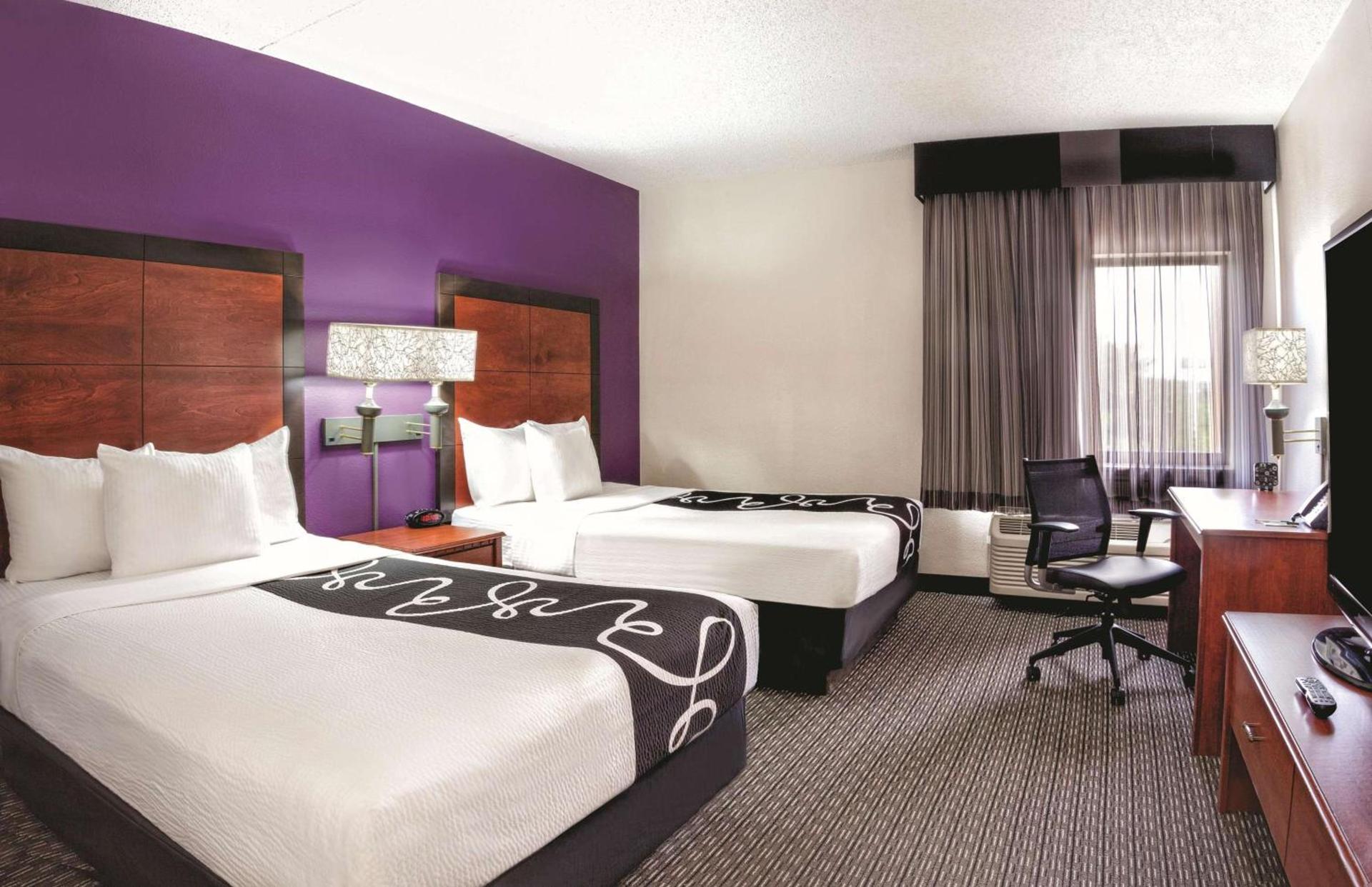 La Quinta by Wyndham Miami Airport East photo 20