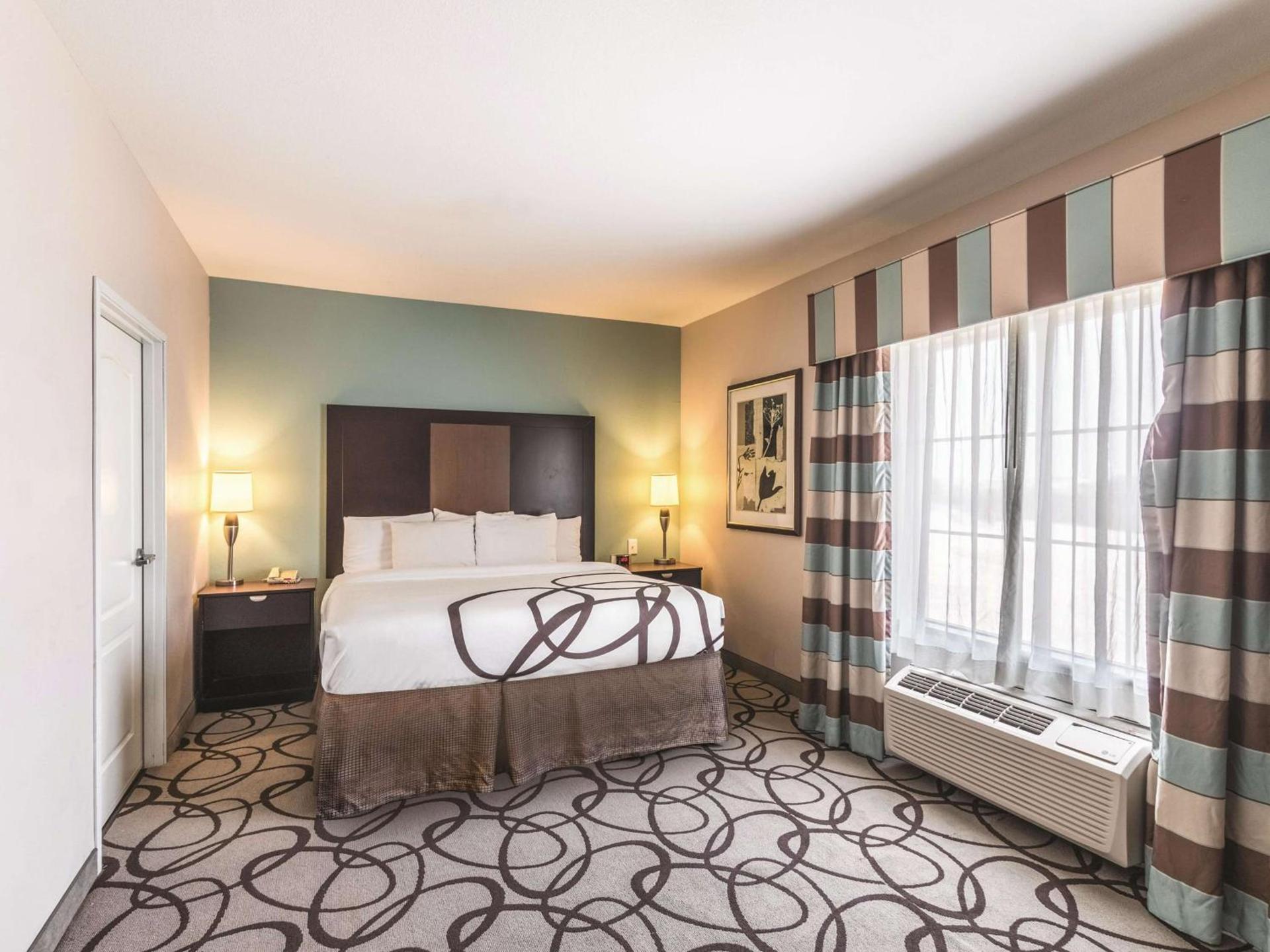 La Quinta by Wyndham Fort Worth - Lake Worth photo 57