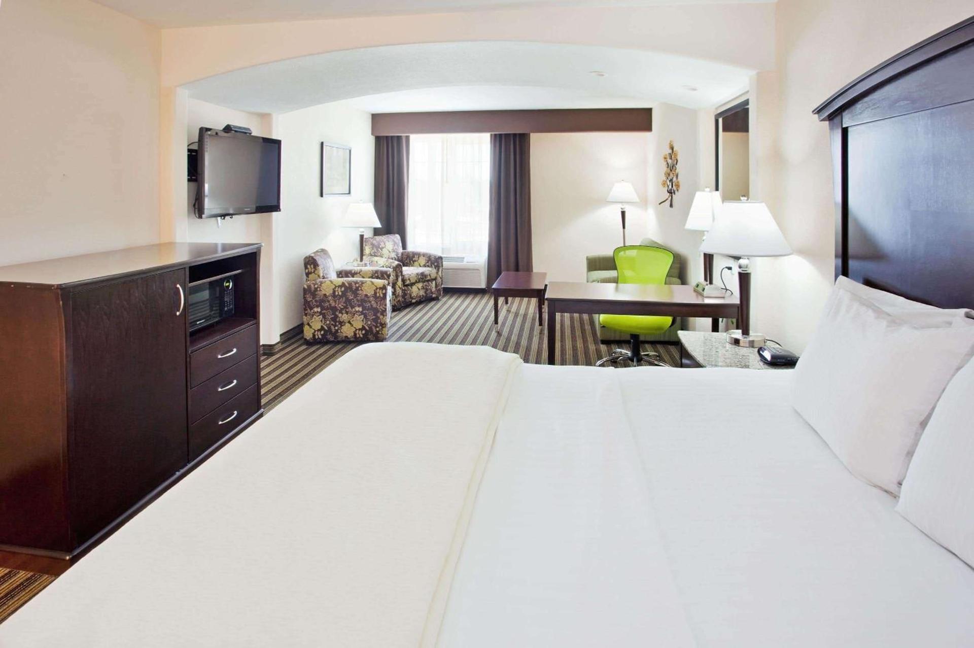 La Quinta by Wyndham Fowler photo 22