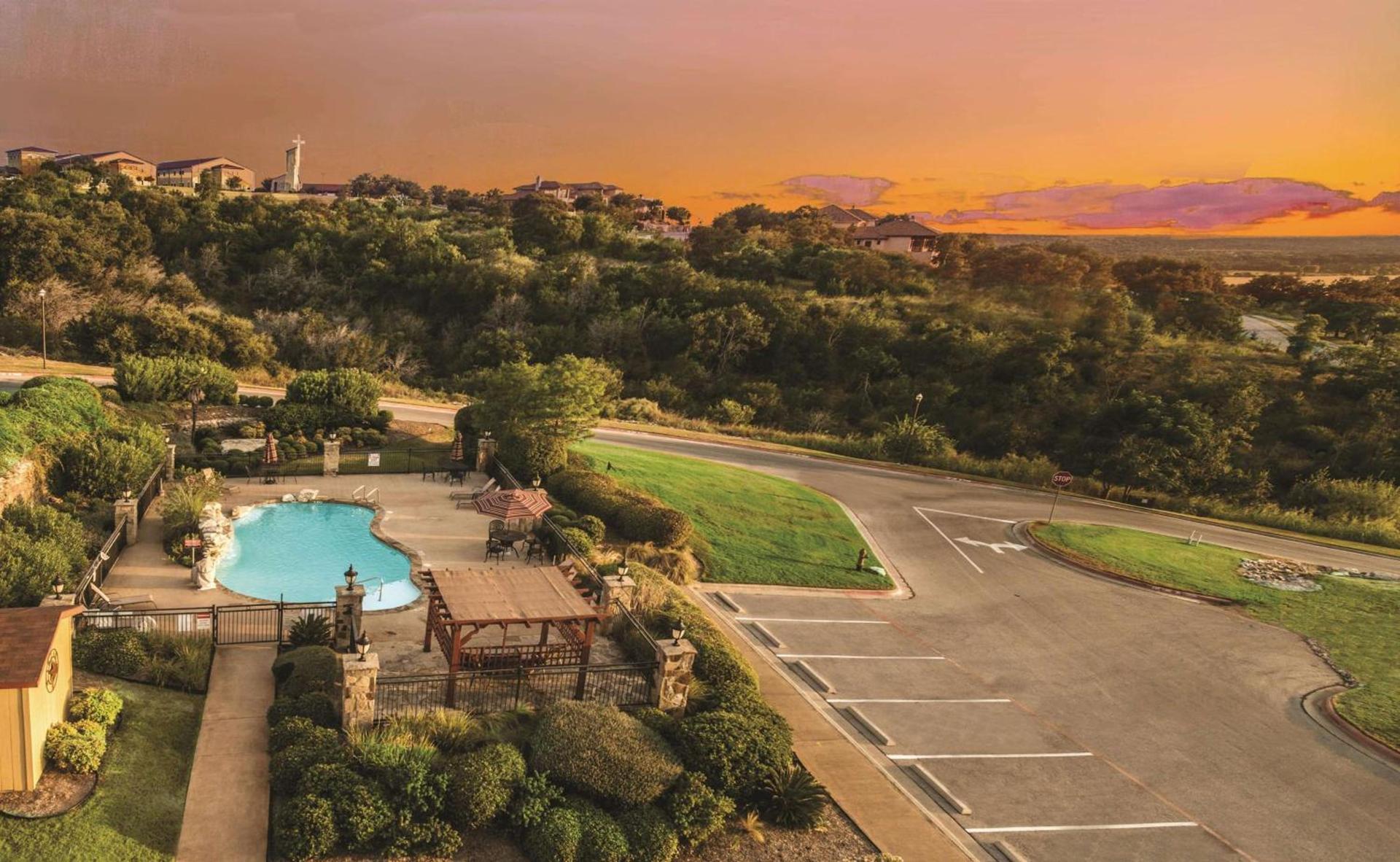 La Quinta by Wyndham Marble Falls photo 60