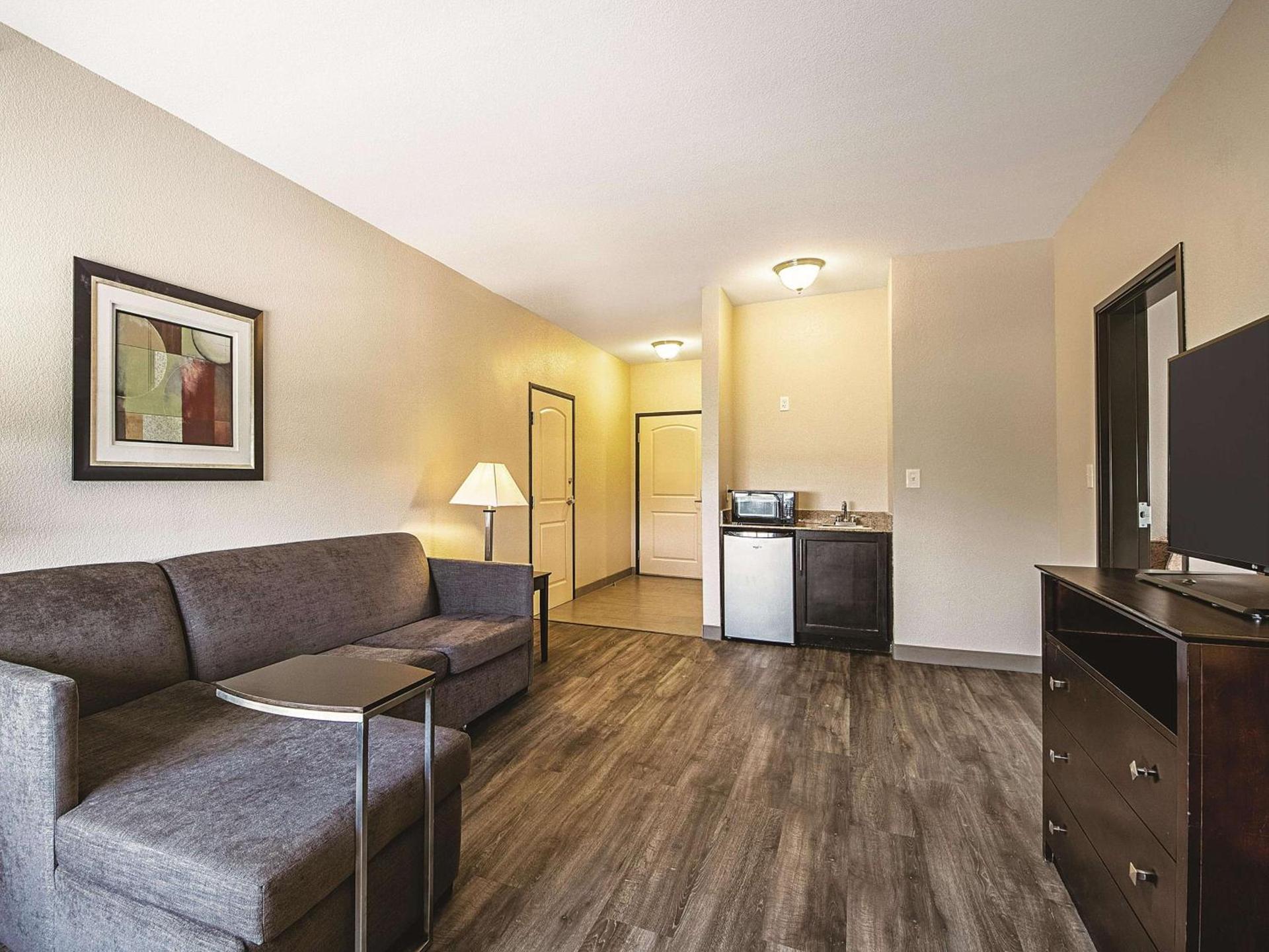 La Quinta by Wyndham McKinney photo 29