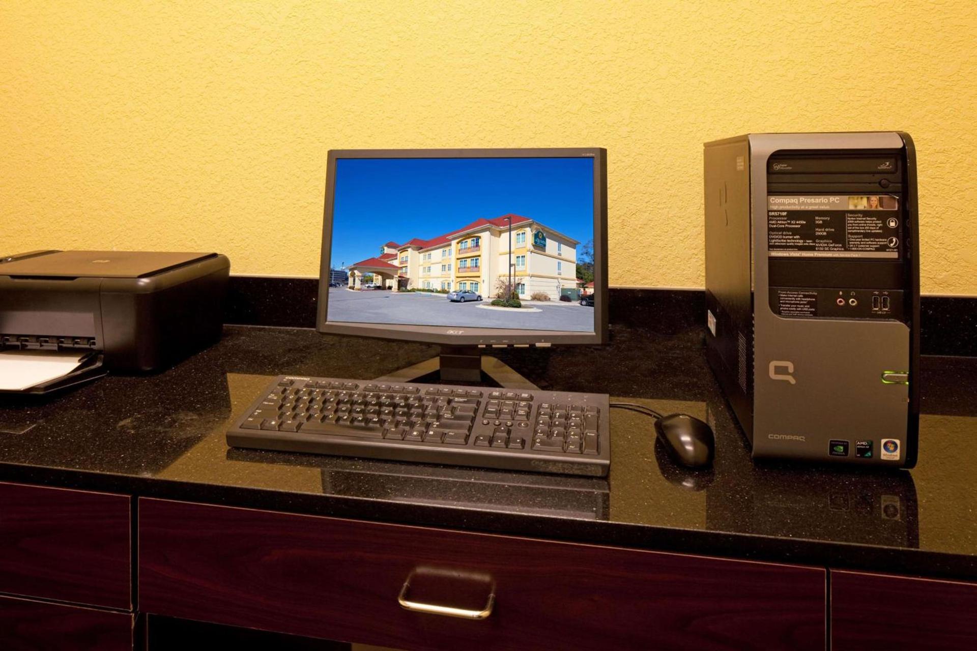 Stay Express Inn & Suites - Mobile, Al photo 11