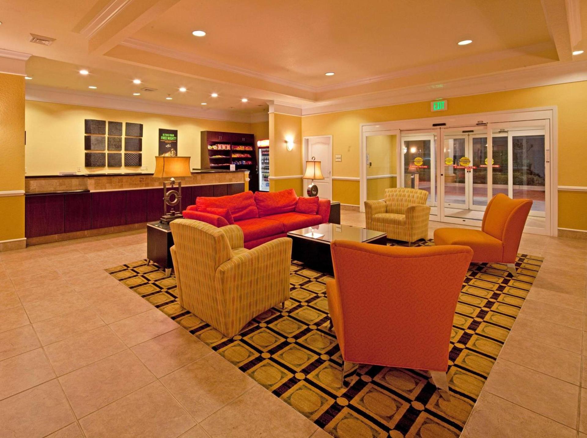 Stay Express Inn & Suites - Mobile, Al photo 2