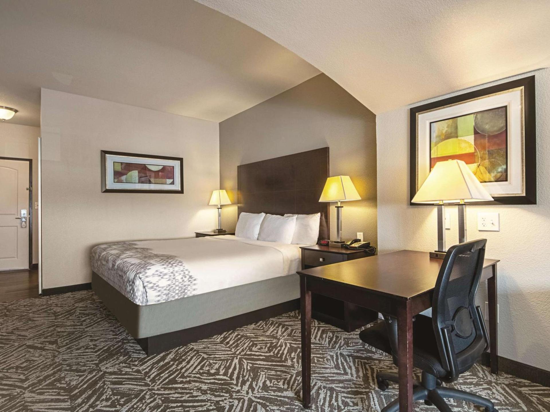 La Quinta by Wyndham McKinney photo 19