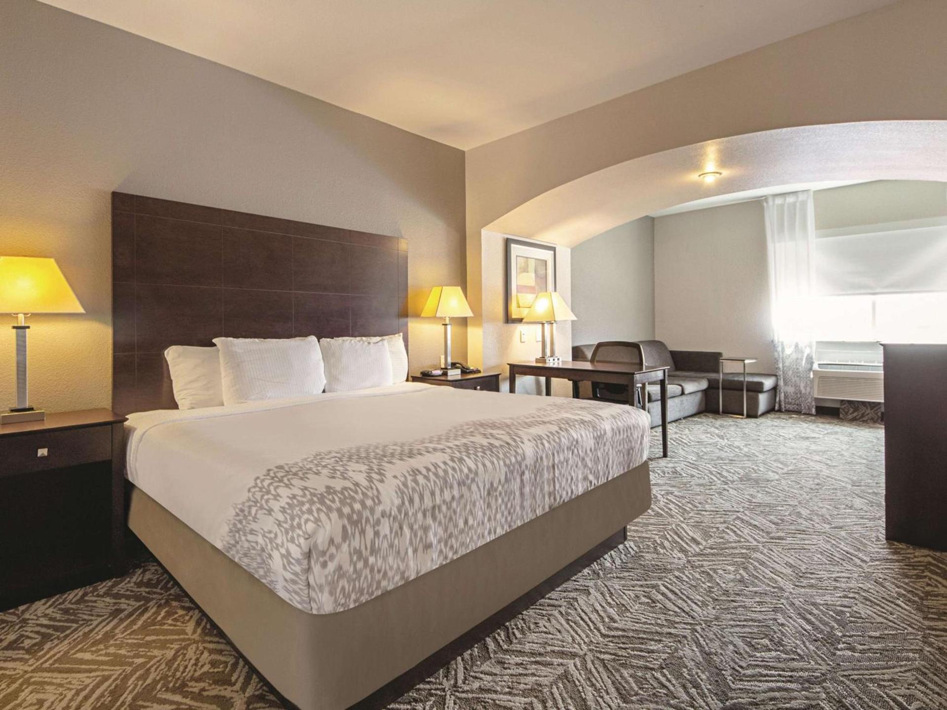 La Quinta by Wyndham McKinney photo 11