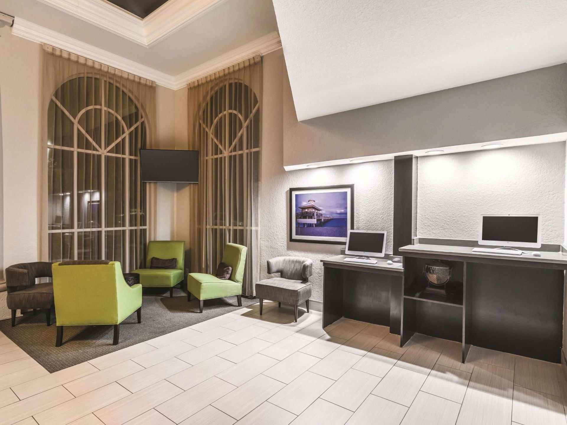 La Quinta Inn by Wyndham Jupiter photo 25