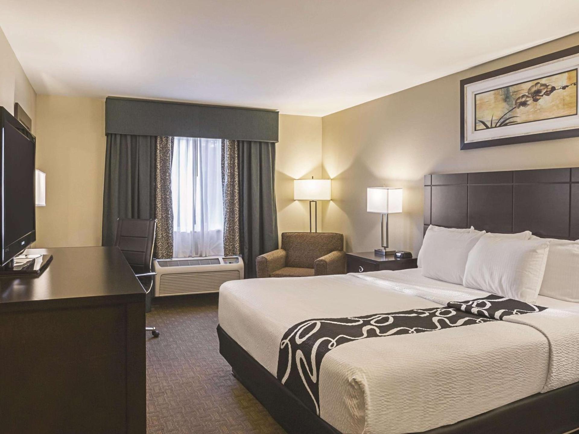 La Quinta Inn by Wyndham Olympia - Lacey photo 40