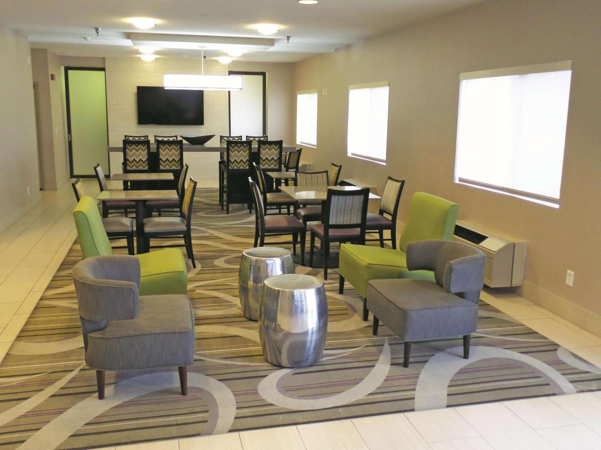 La Quinta Inn by Wyndham Lincoln, Nebraska photo 42
