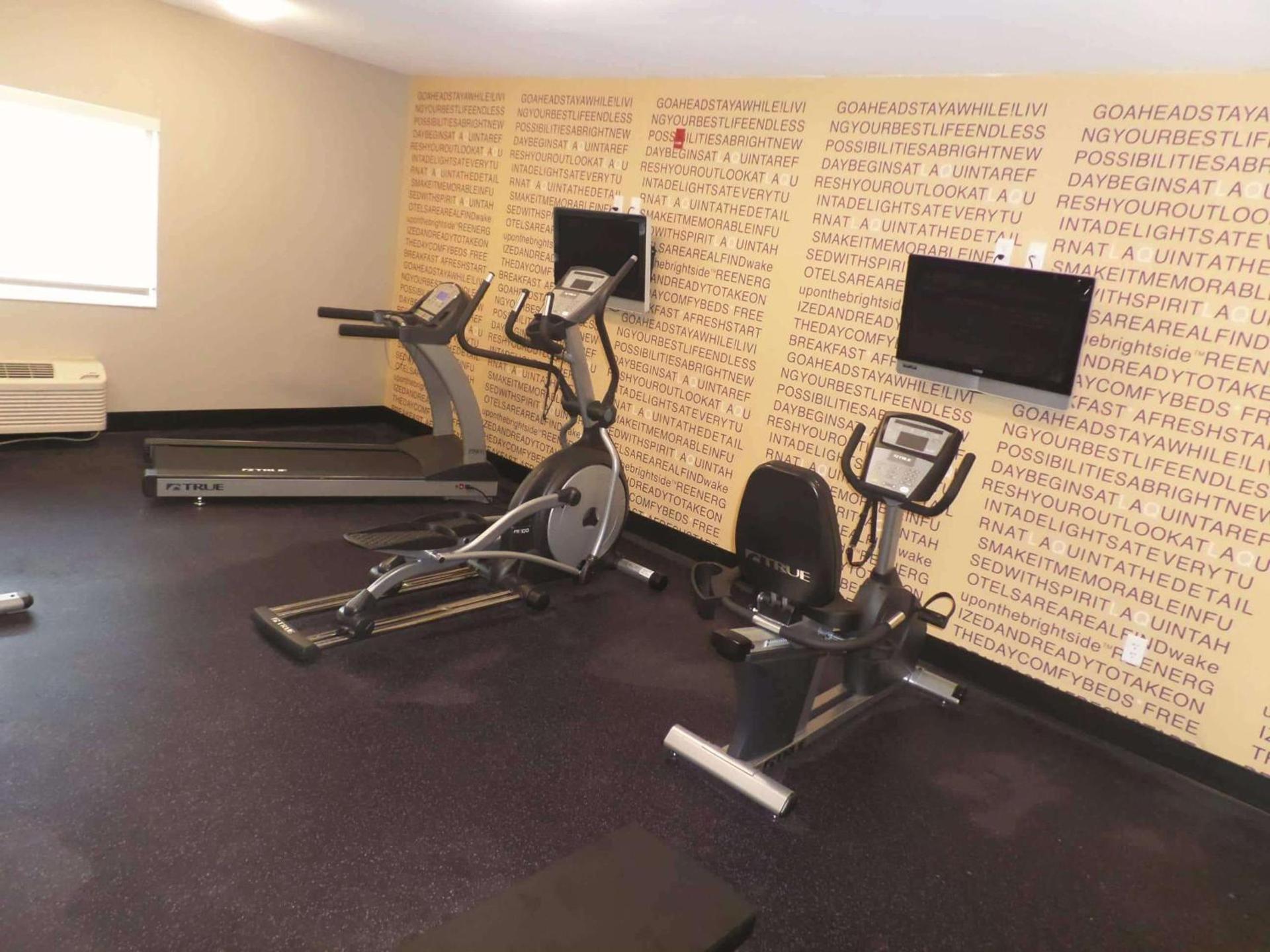 La Quinta Inn by Wyndham Lincoln, Nebraska photo 40