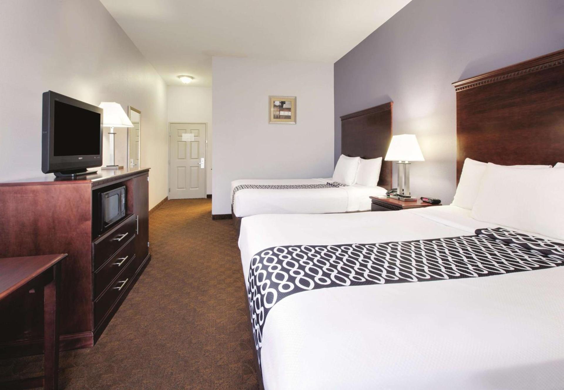 La Quinta by Wyndham Corsicana photo 18