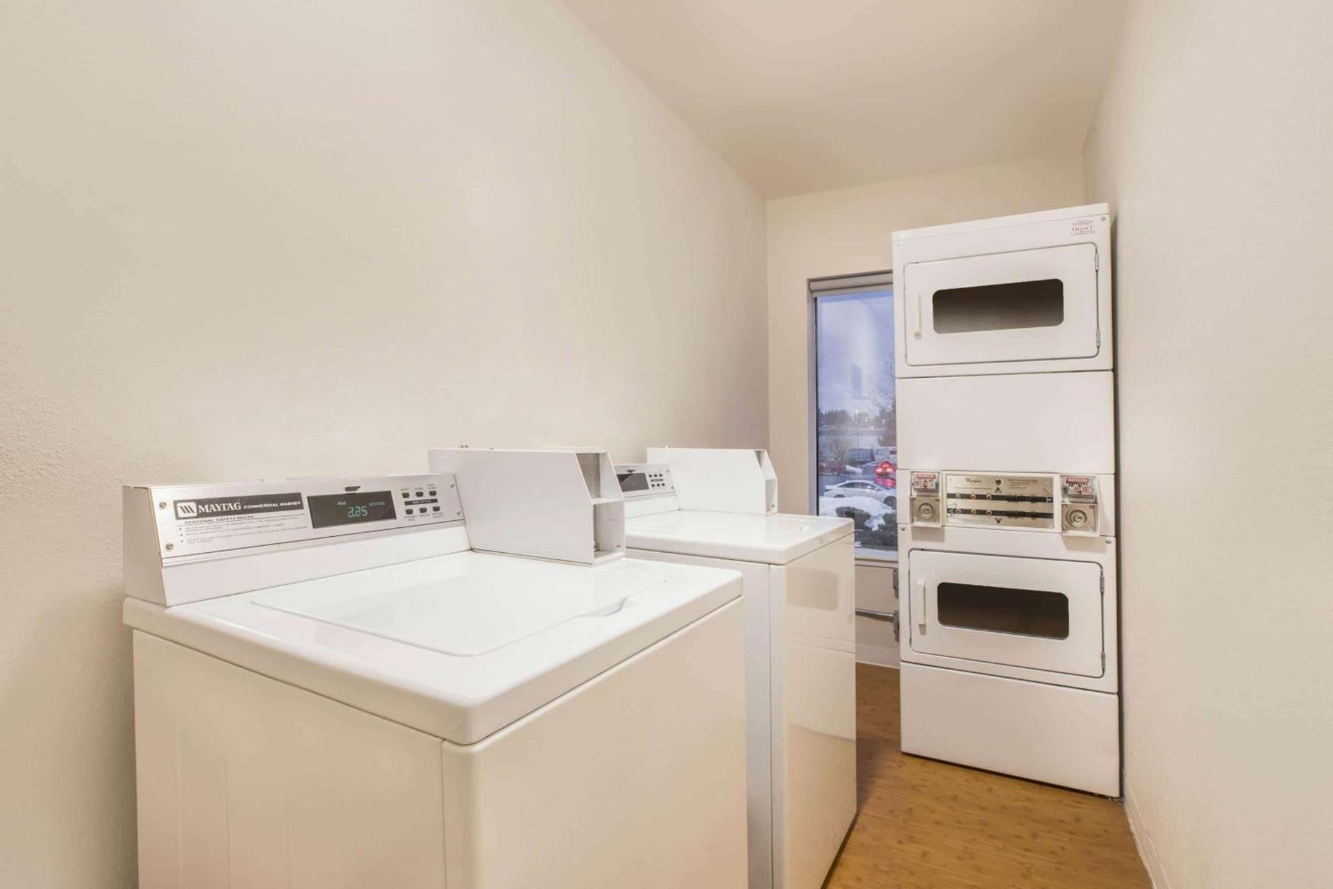 La Quinta Inn by Wyndham Everett photo 22