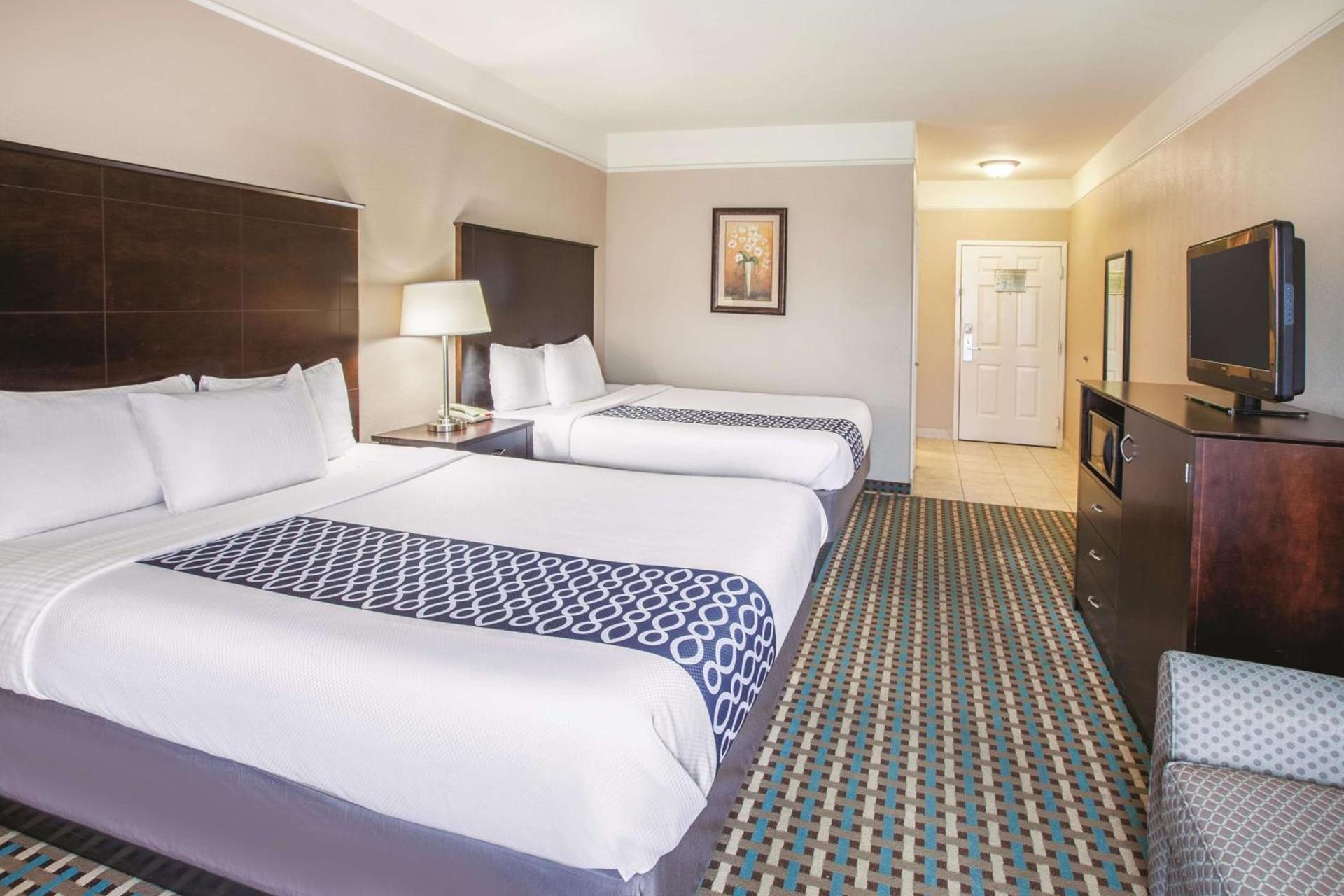 La Quinta by Wyndham Bay City photo 16