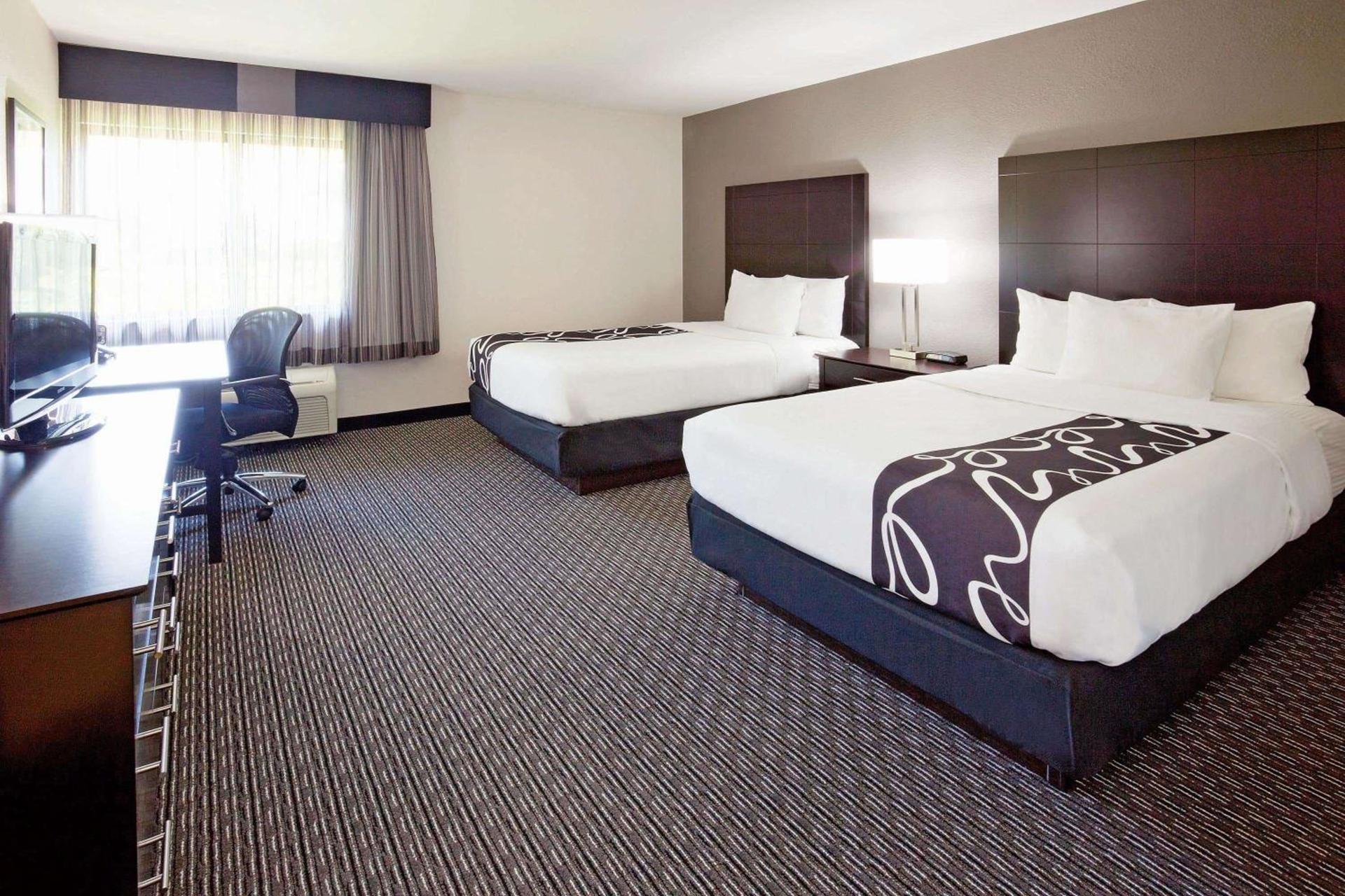 La Quinta Inn by Wyndham Oshkosh photo 54