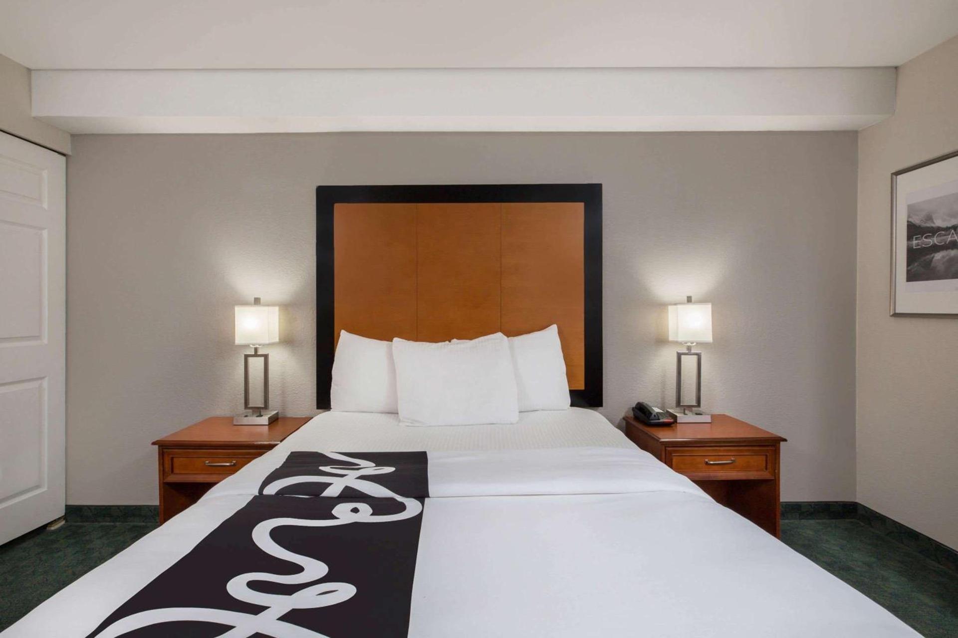 La Quinta Inn by Wyndham Everett photo 14
