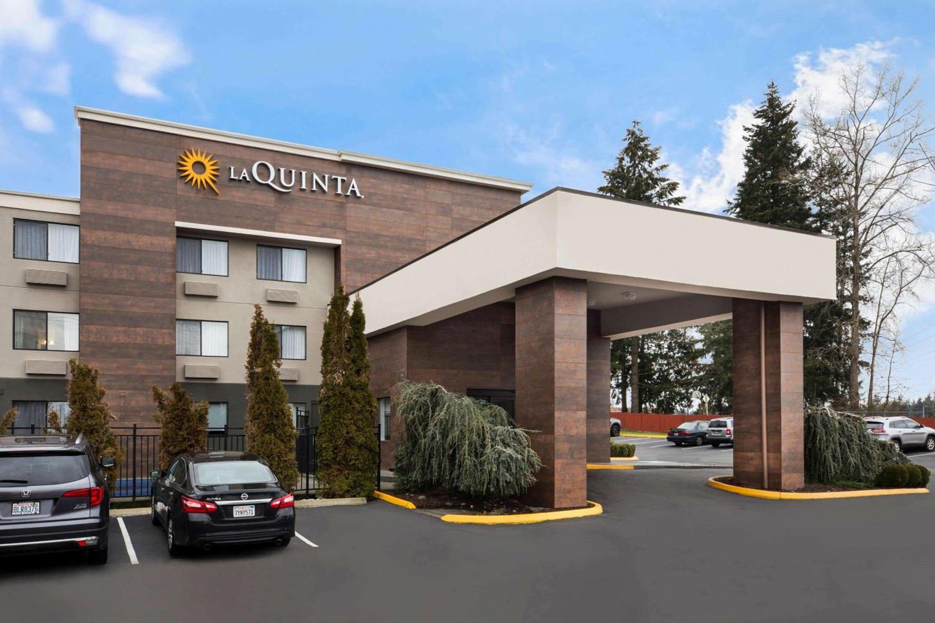 La Quinta Inn by Wyndham Everett photo 4