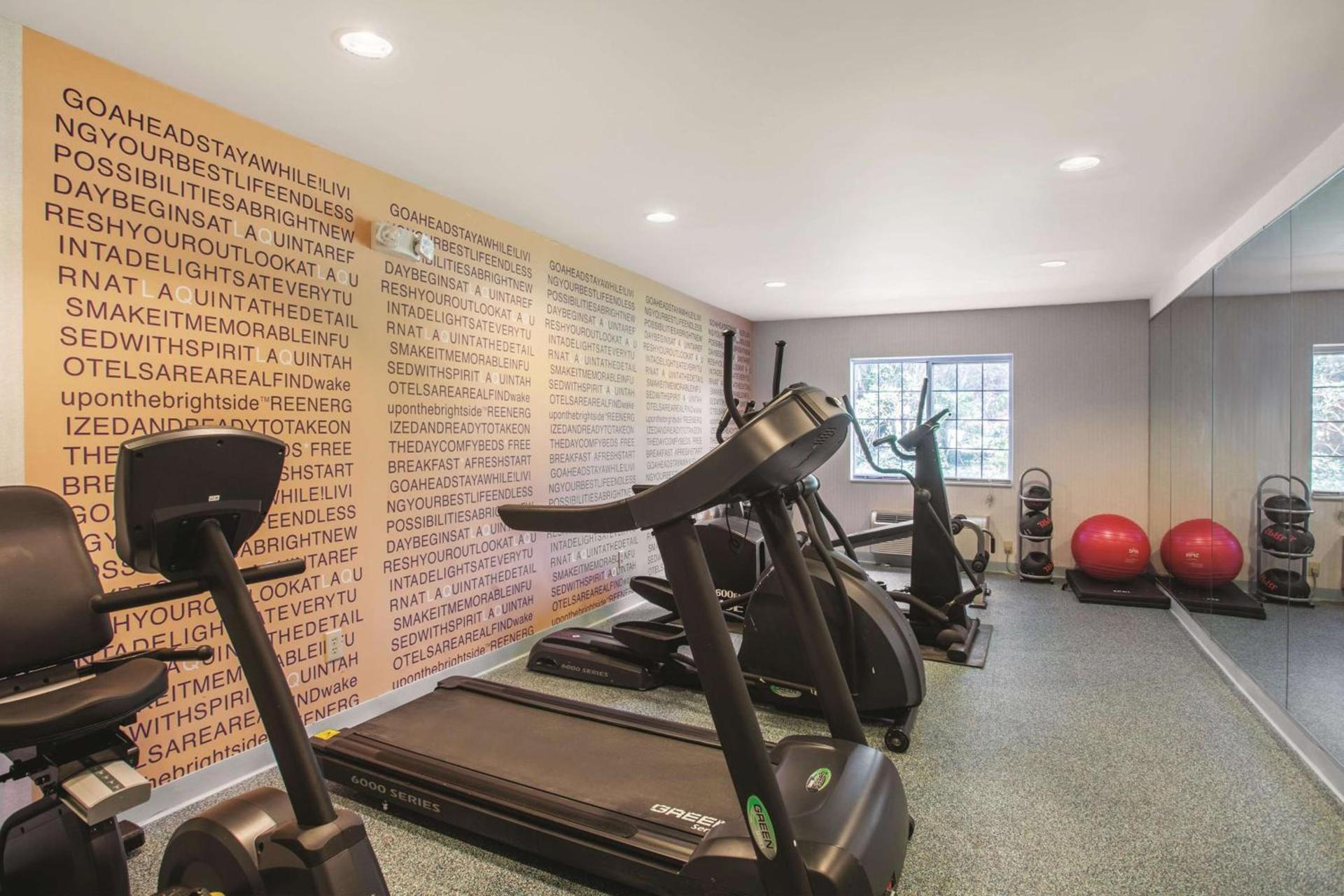 La Quinta Inn by Wyndham Richmond South photo 6