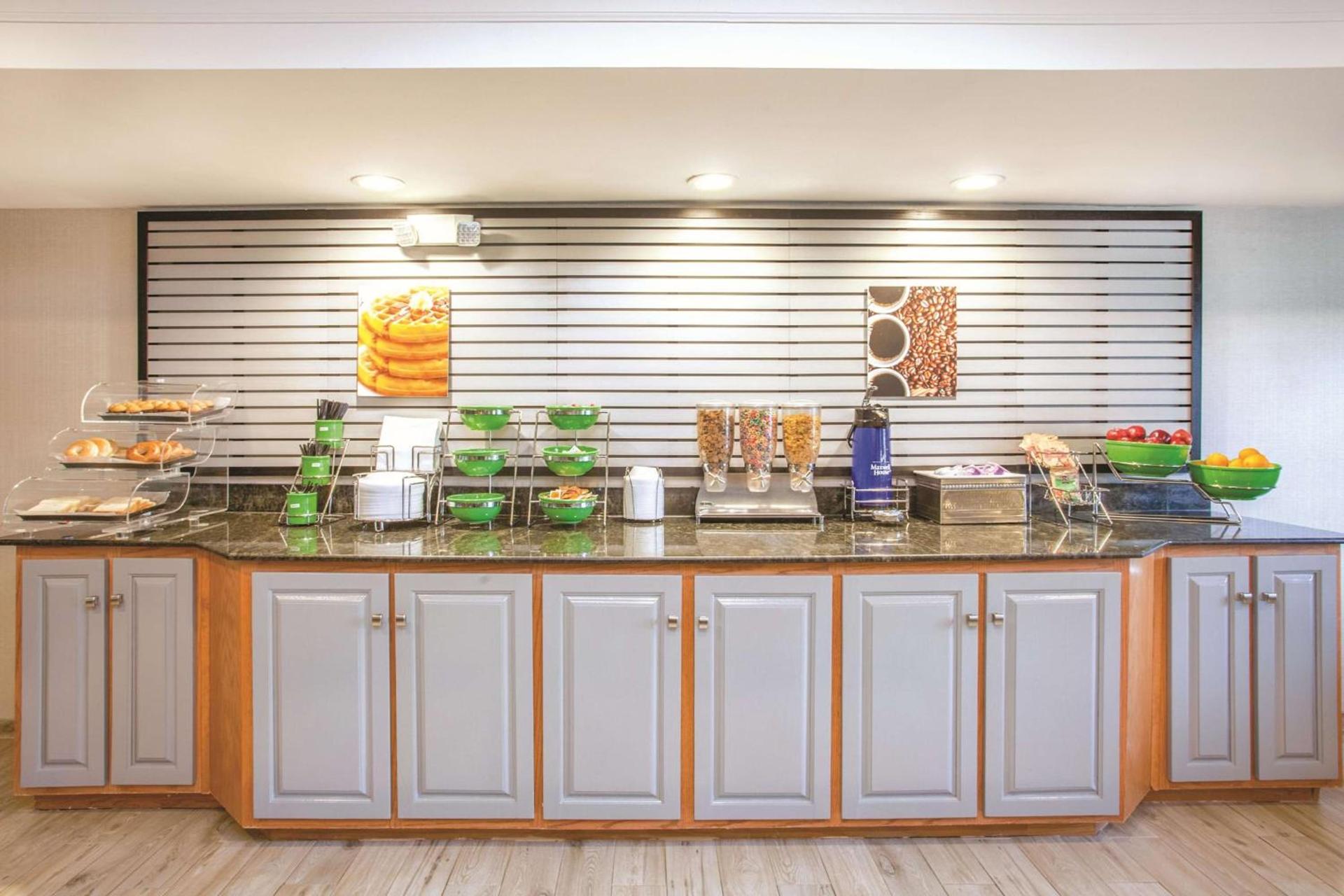 La Quinta Inn by Wyndham Richmond South photo 13