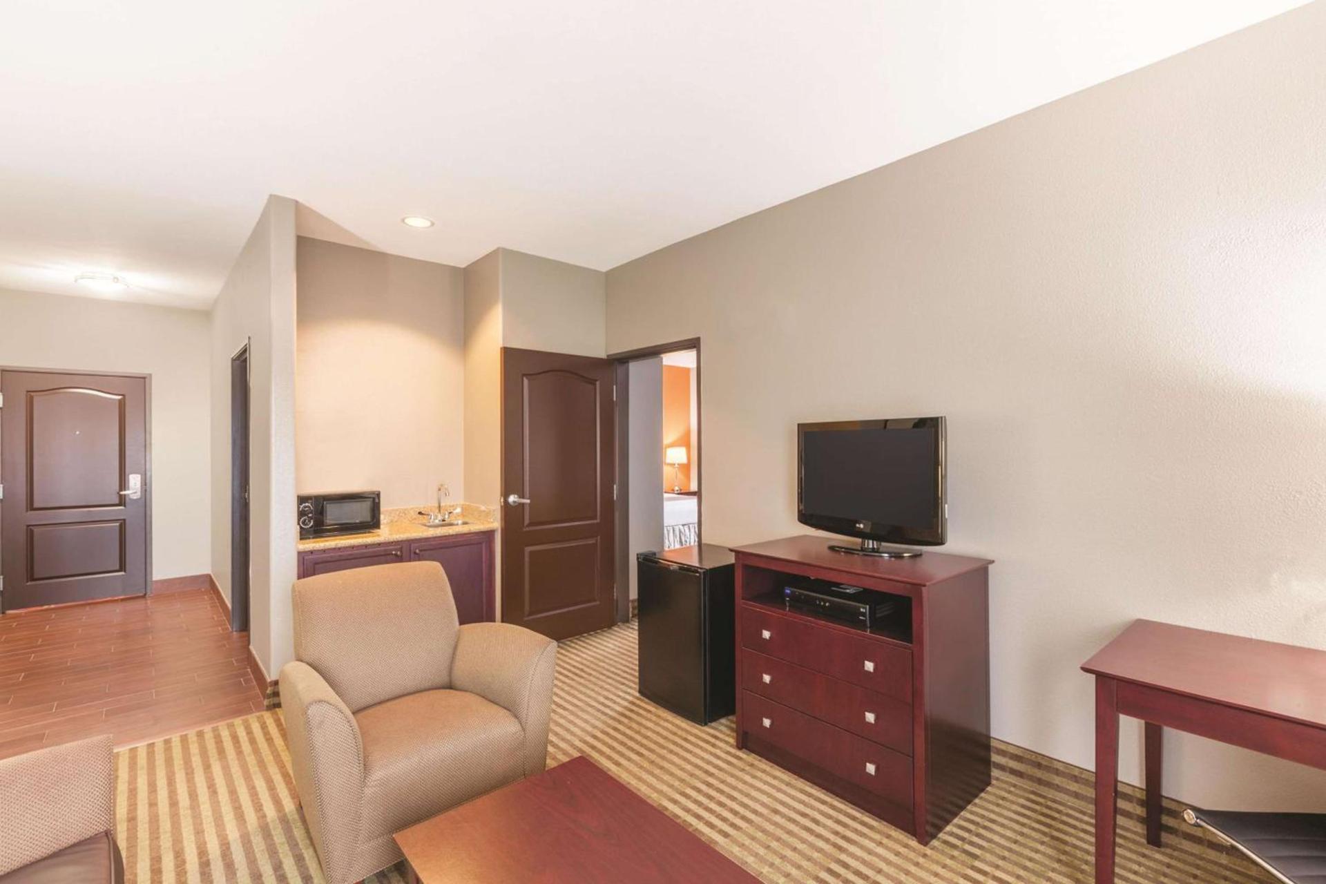 La Quinta by Wyndham Houston IAH Bush Intl Airport E photo 26