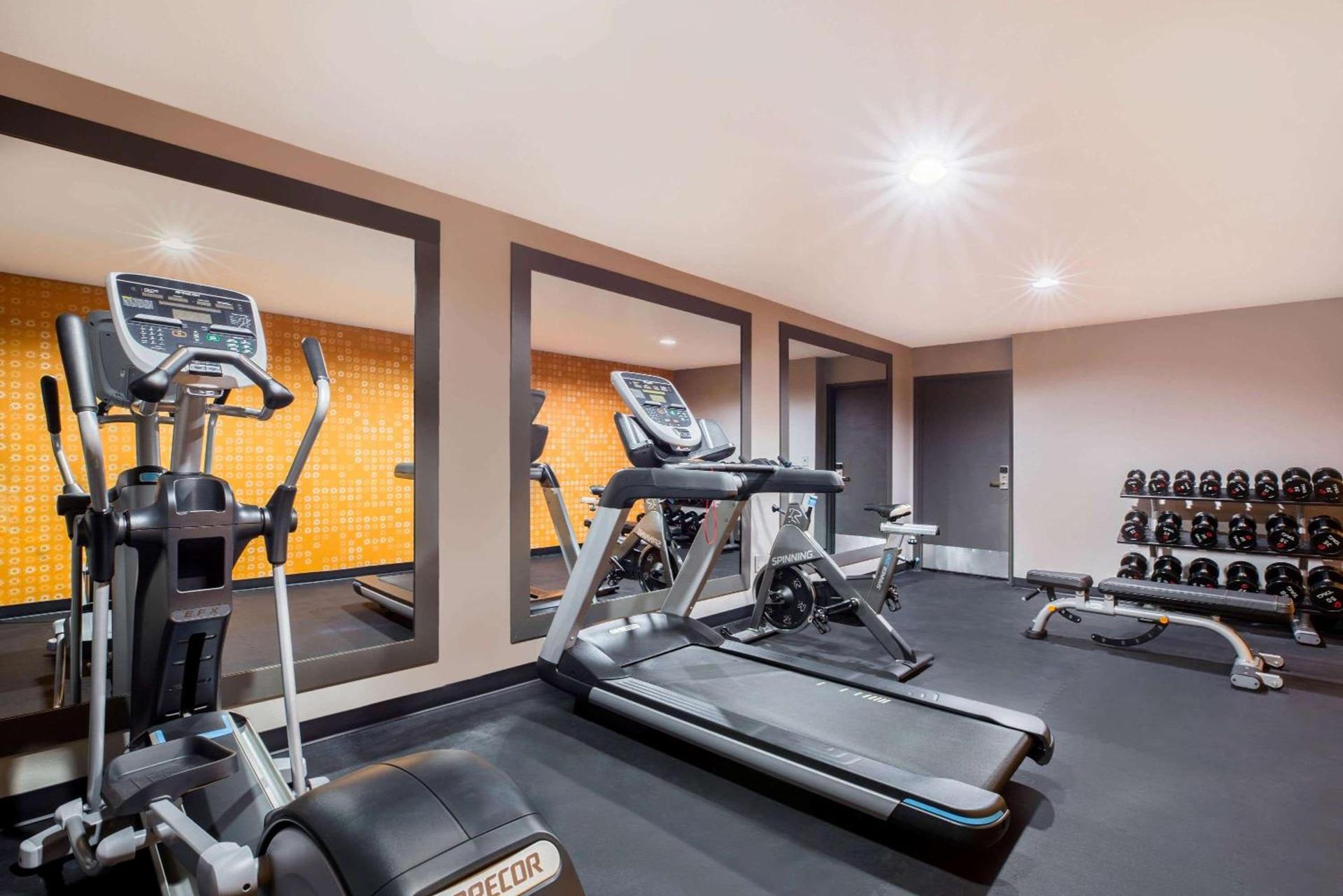 La Quinta Inn by Wyndham Everett photo 8