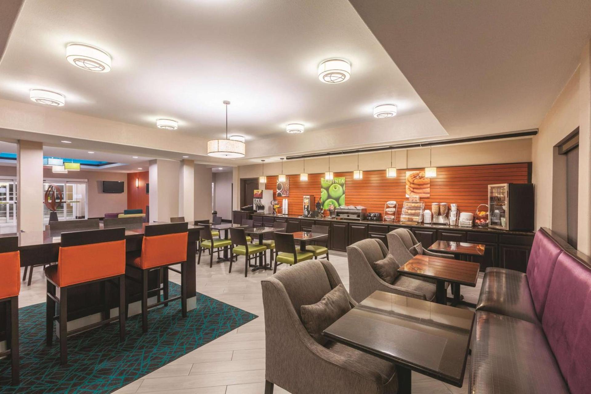 La Quinta by Wyndham Houston IAH Bush Intl Airport E photo 36