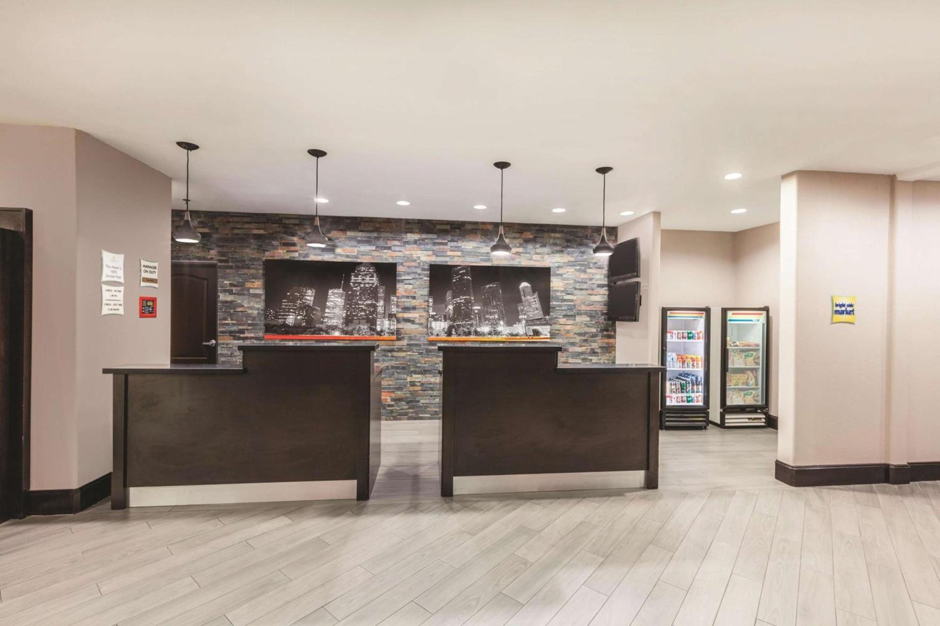 La Quinta by Wyndham Houston IAH Bush Intl Airport E photo 5