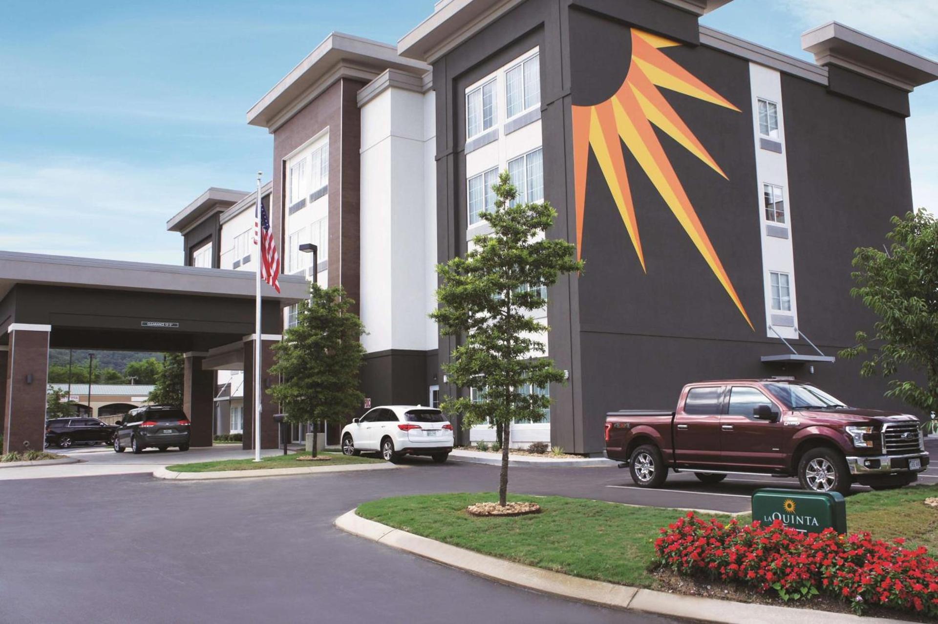 La Quinta by Wyndham Chattanooga - Lookout Mtn photo 2