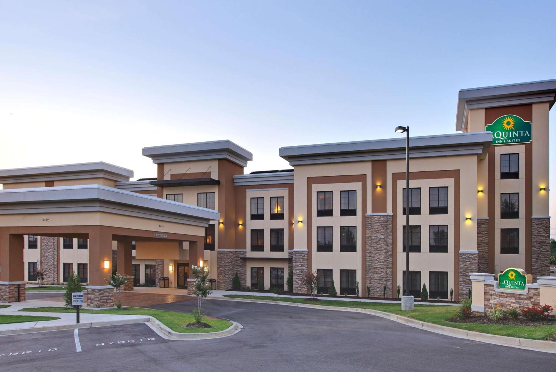 La Quinta by Wyndham Memphis Wolfchase photo 2