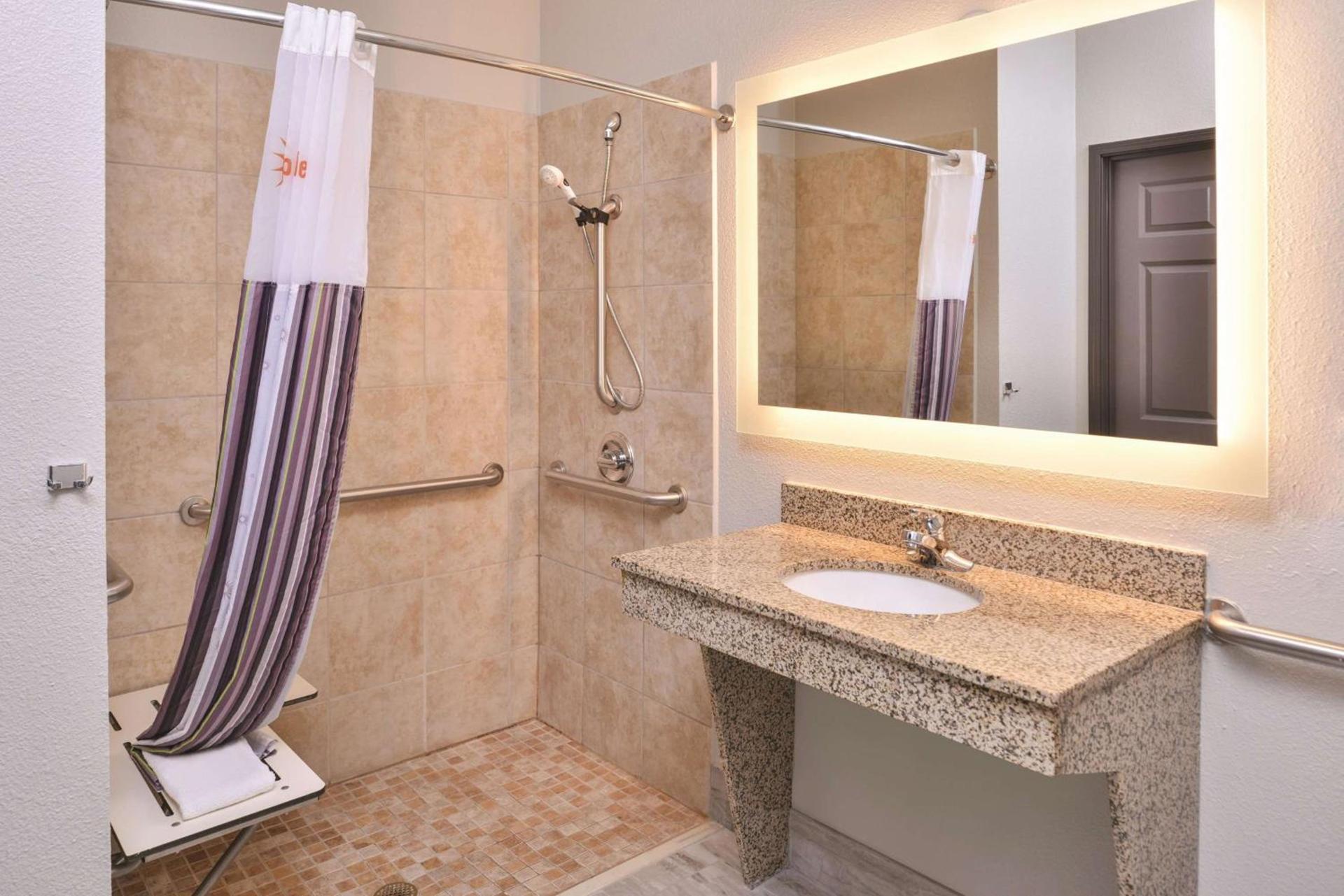 La Quinta by Wyndham Abilene Mall photo 10