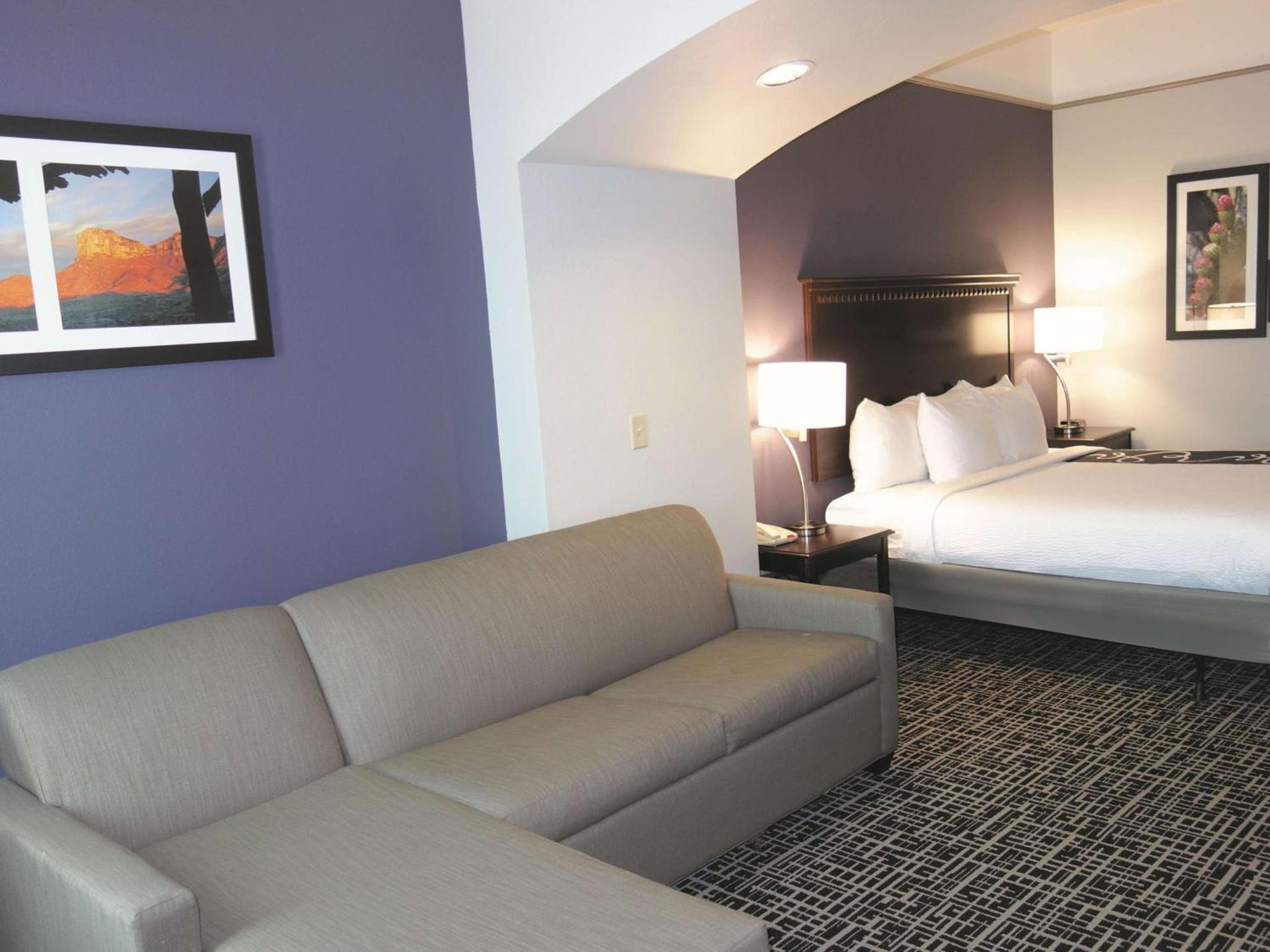 La Quinta by Wyndham Dumas photo 52