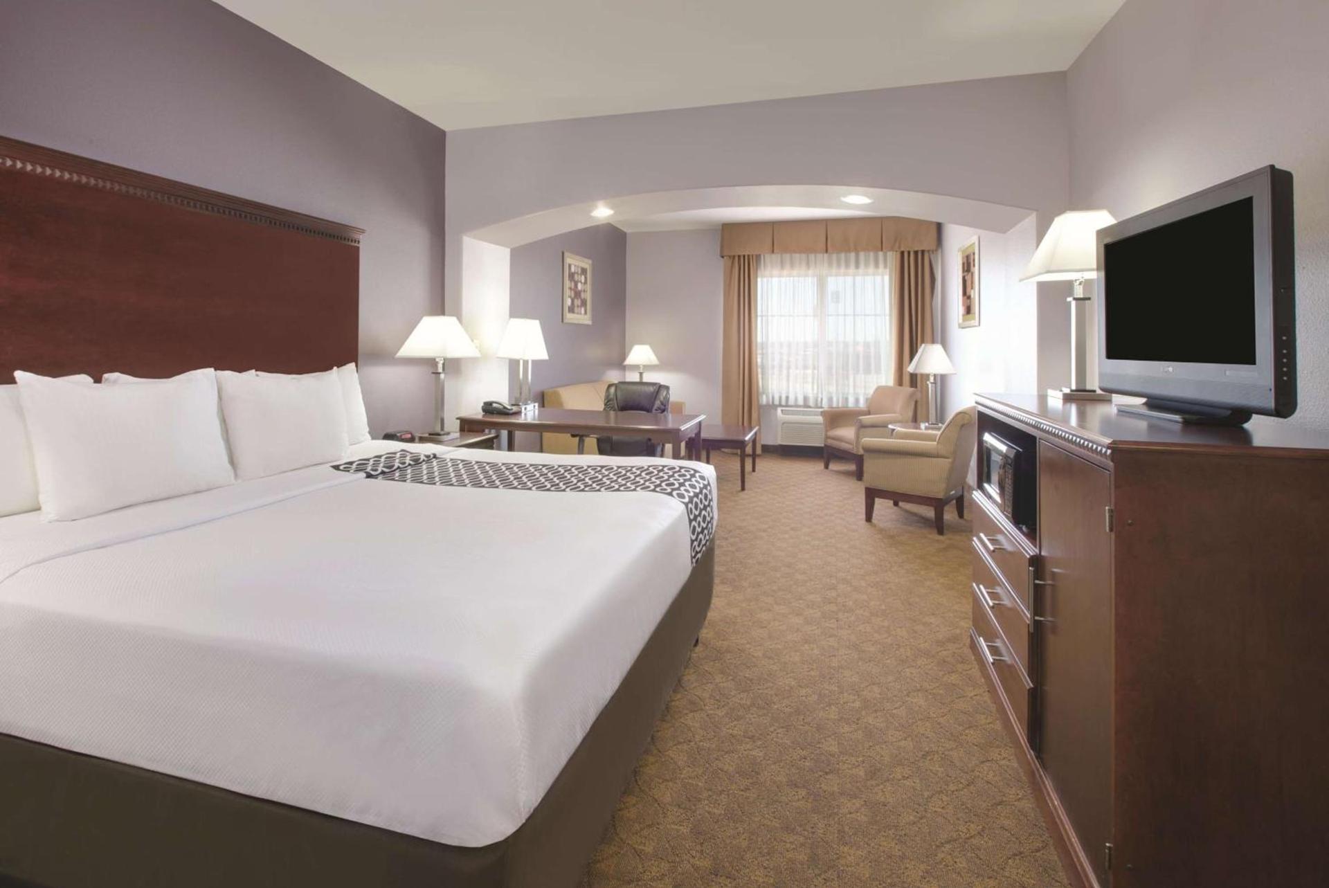 La Quinta by Wyndham Corsicana photo 12