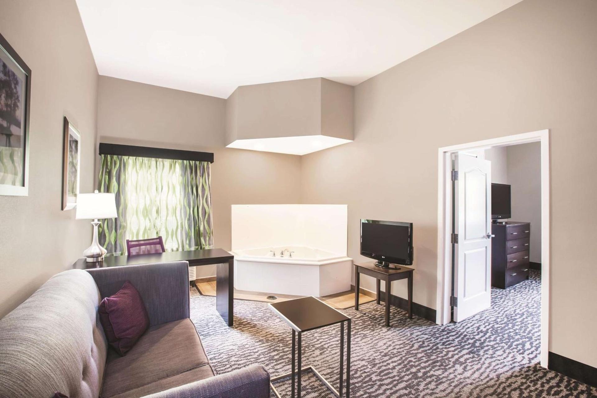 La Quinta by Wyndham Baton Rouge Denham Springs photo 4