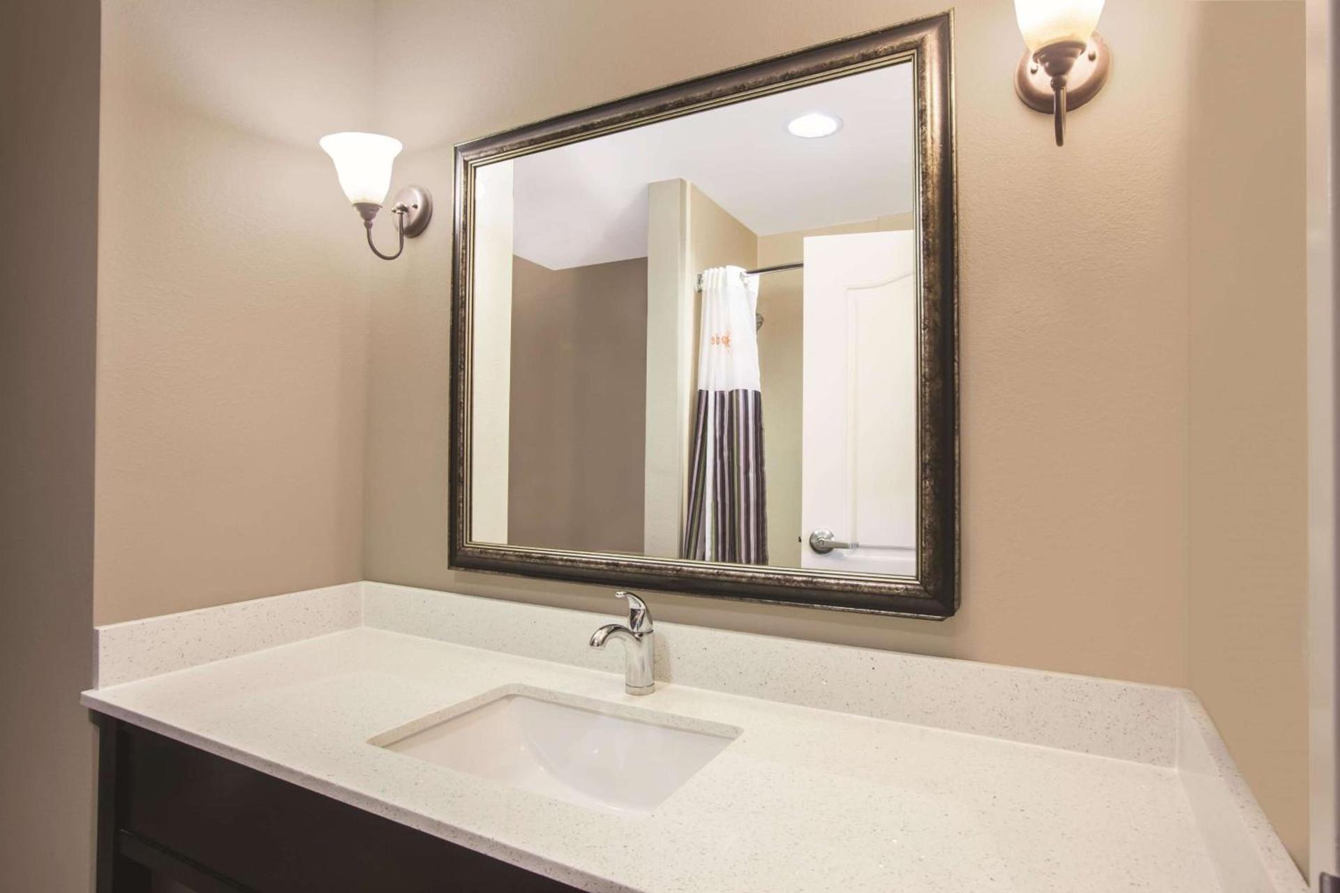 La Quinta by Wyndham Baton Rouge Denham Springs photo 9