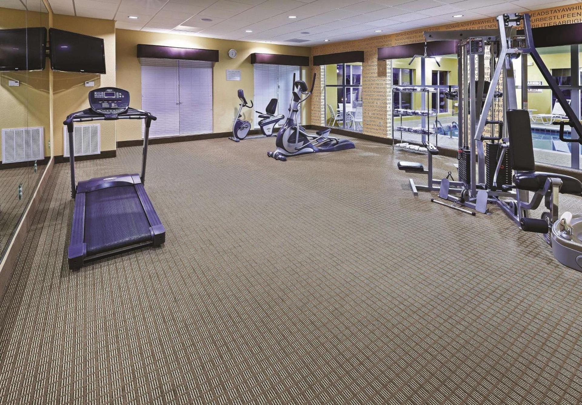 La Quinta by Wyndham Searcy photo 8