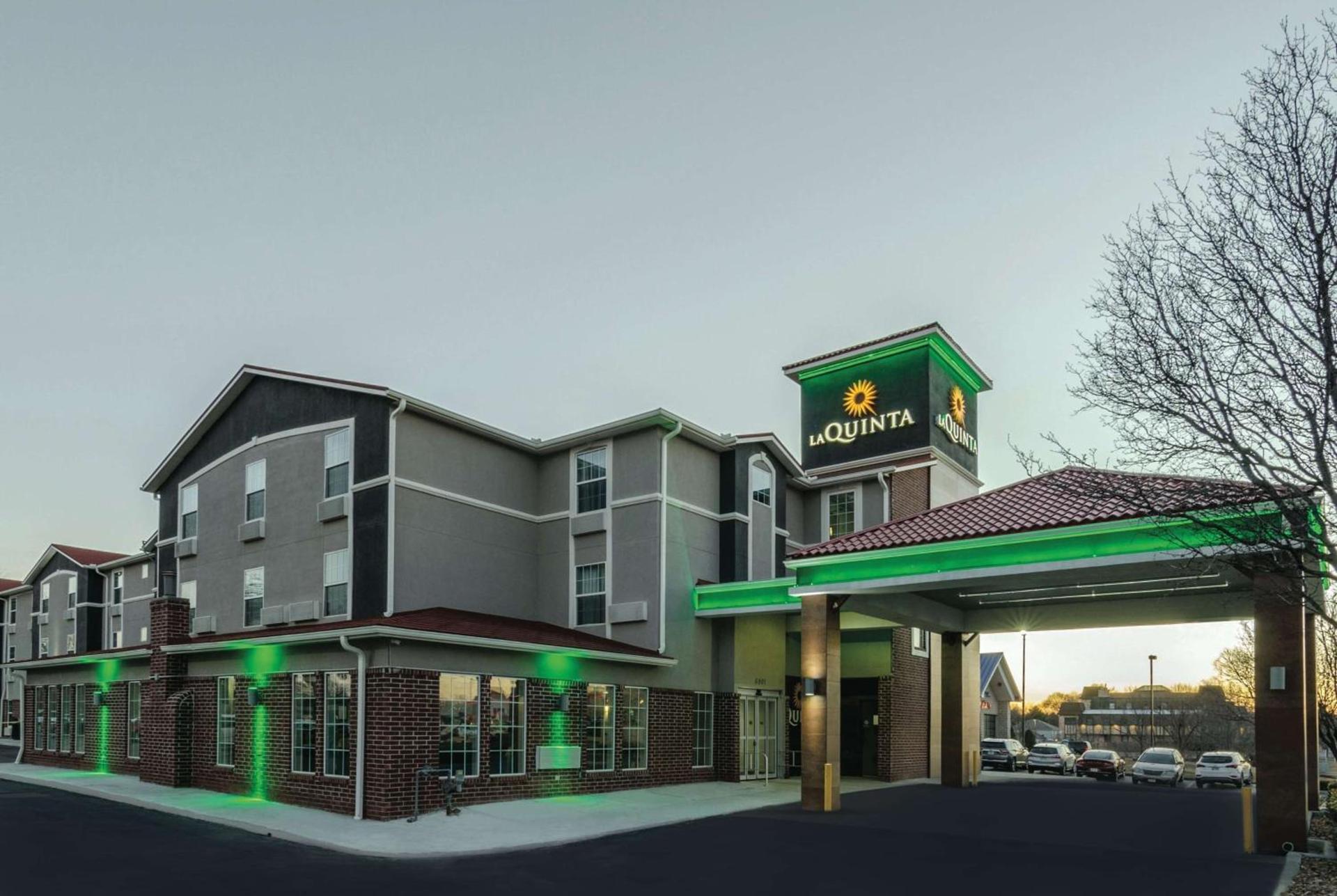 La Quinta by Wyndham Kansas City Airport — hotel in Kansas City
