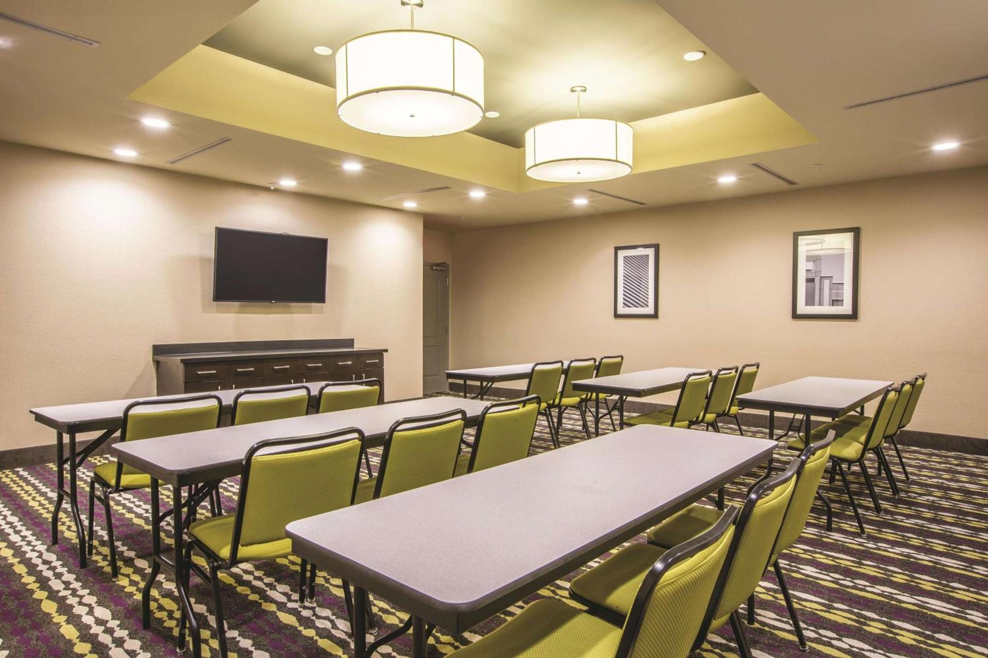 La Quinta by Wyndham Hattiesburg - I-59 photo 25