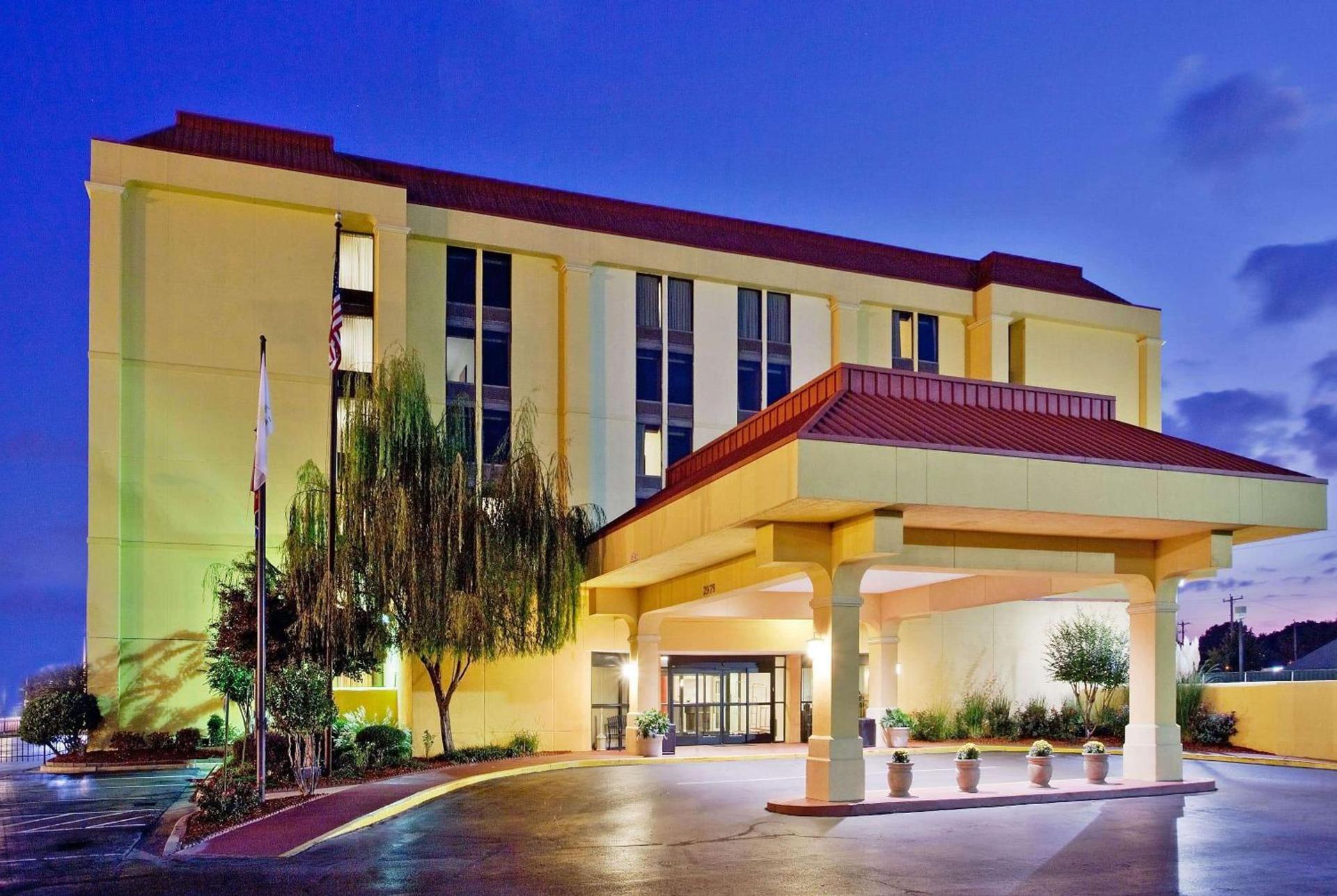 La Quinta by Wyndham Memphis Airport Graceland — hotel in Memphis
