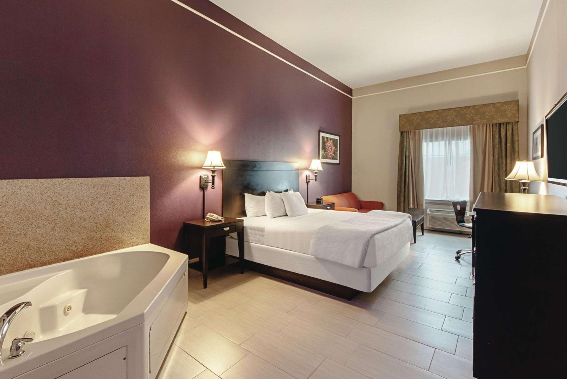 La Quinta by Wyndham Alamo-McAllen East photo 28