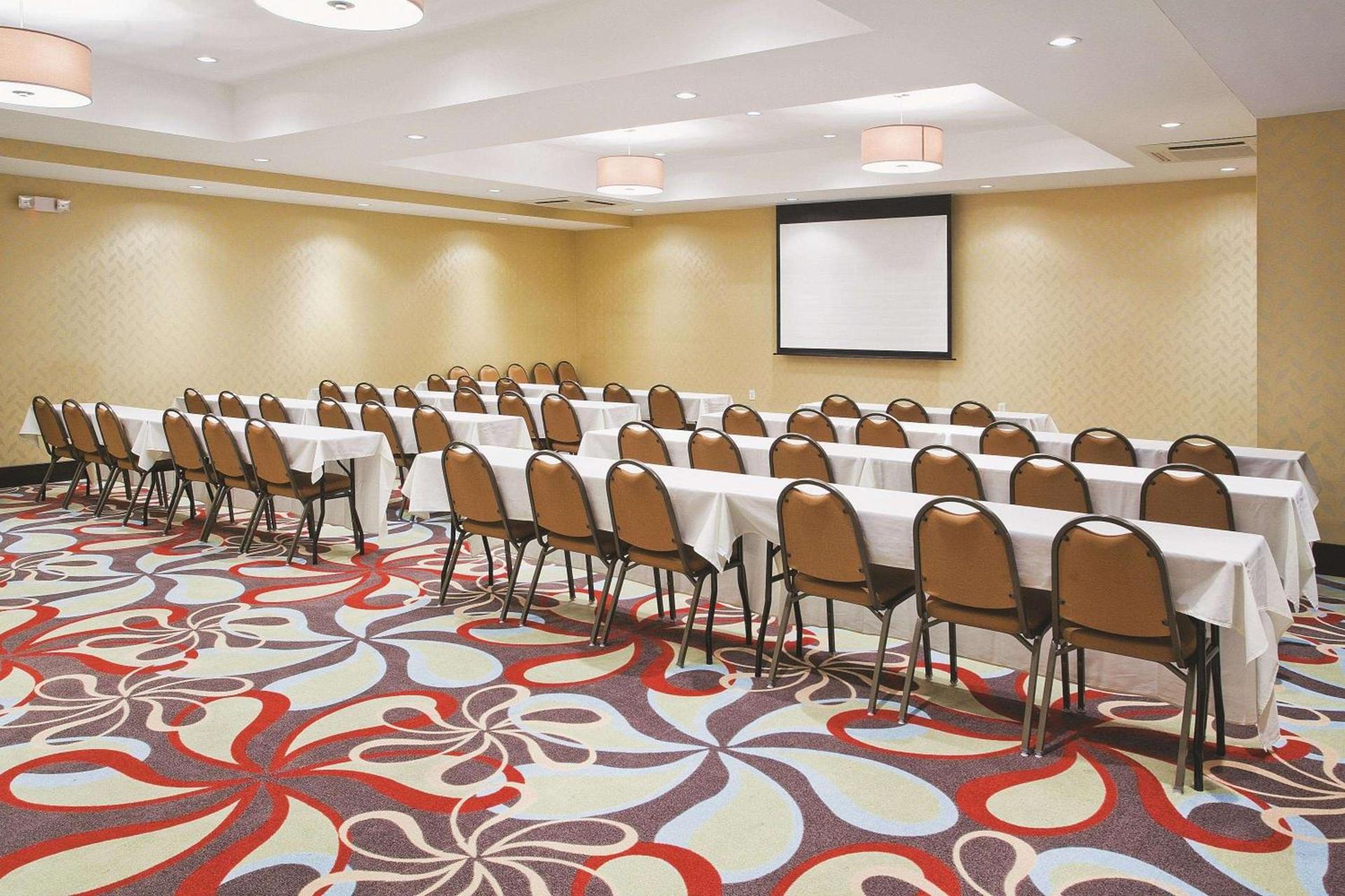 La Quinta by Wyndham Hinesville - Fort Stewart photo 21