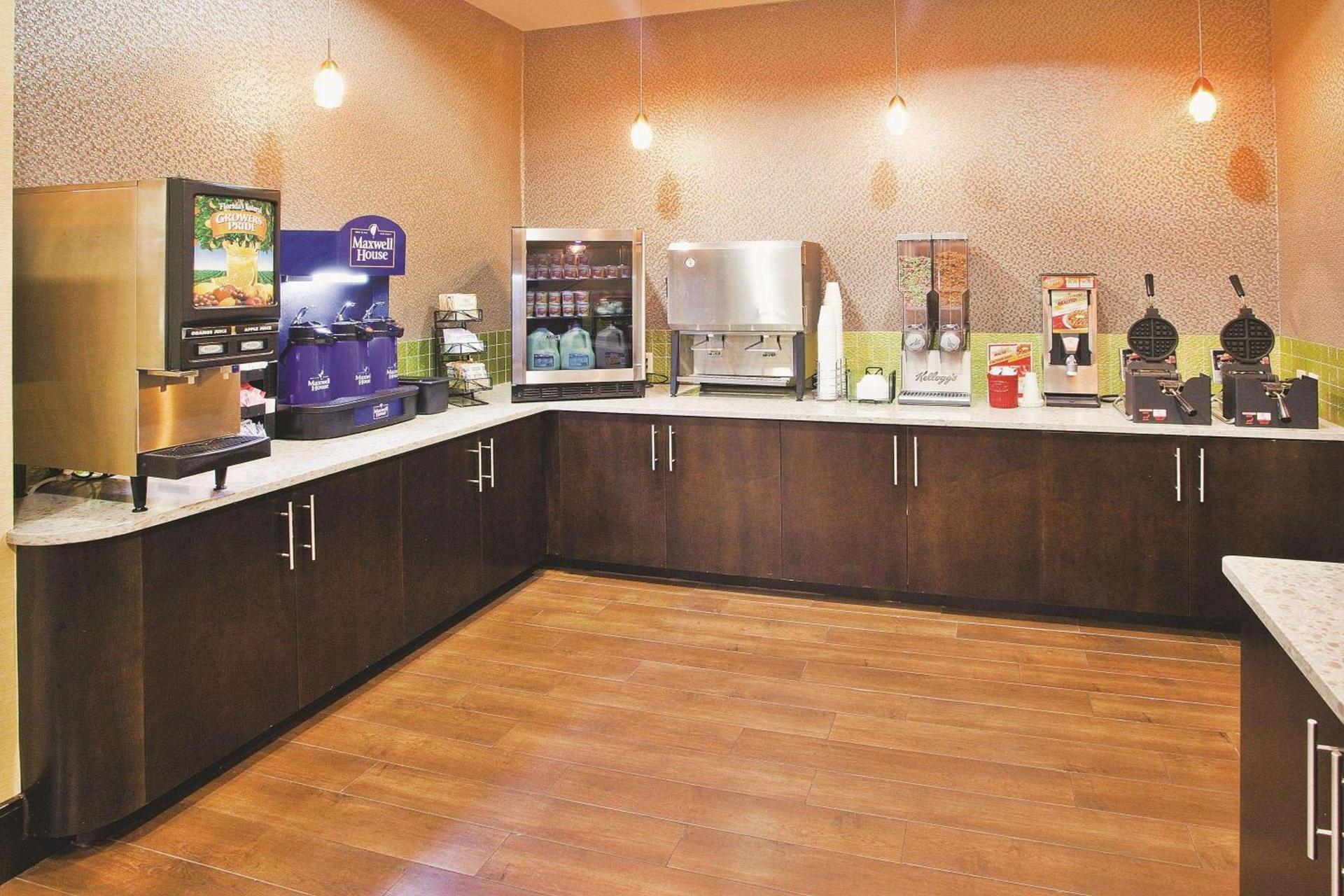 La Quinta by Wyndham Hinesville - Fort Stewart photo 20