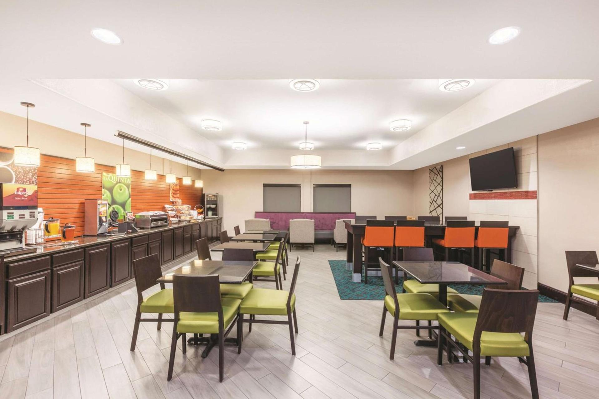 La Quinta by Wyndham Houston IAH Bush Intl Airport E photo 35