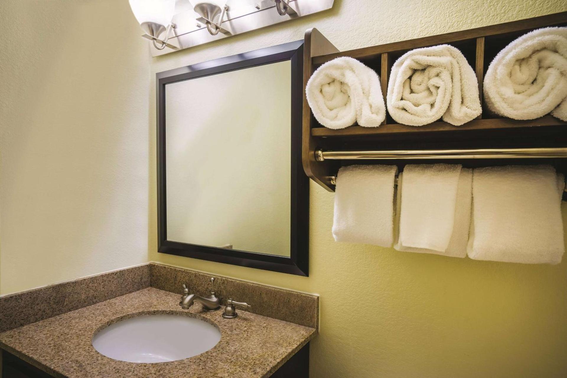 Garner Hotel Glen Burnie BWI Airport Area by IHG photo 30
