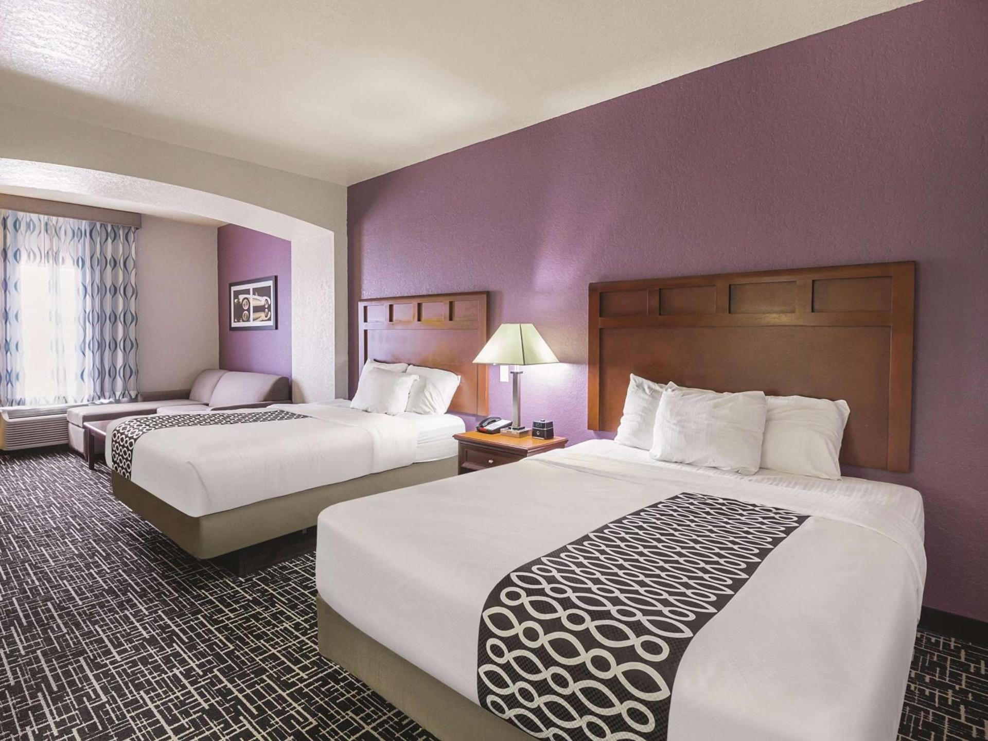 La Quinta by Wyndham Bowling Green photo 18