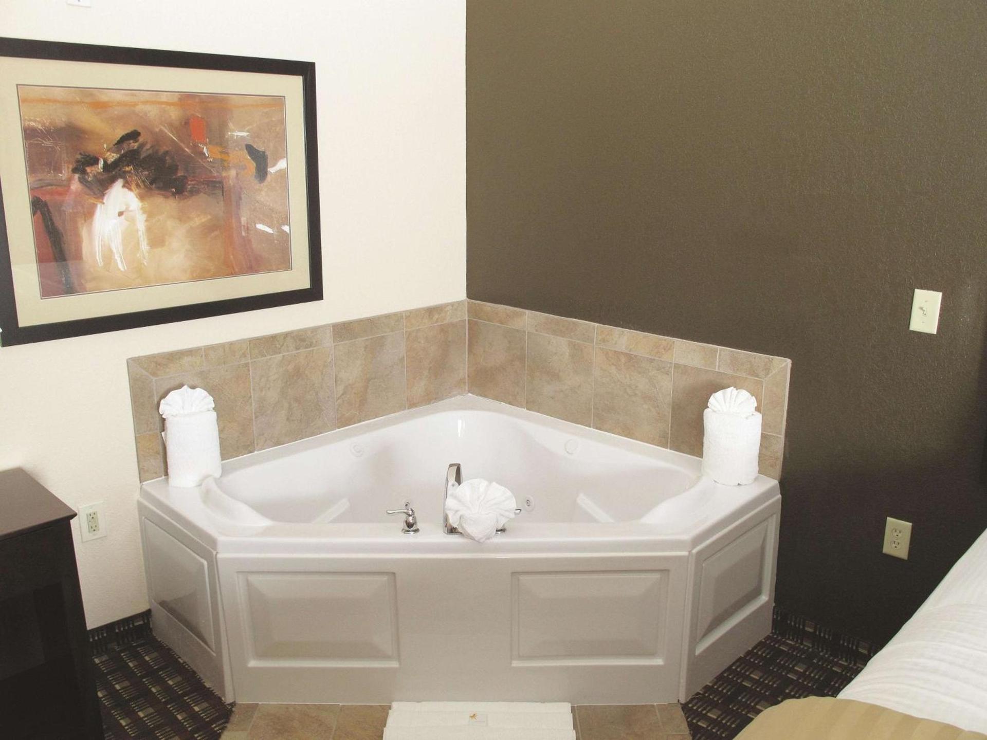 La Quinta by Wyndham Macon West photo 33