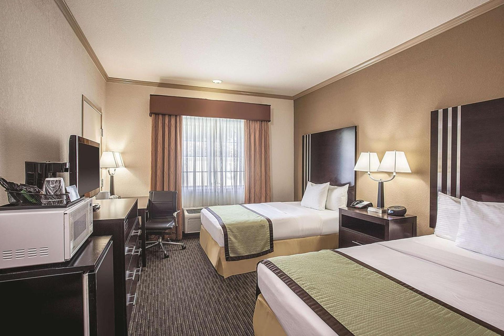 La Quinta by Wyndham Davis photo 31