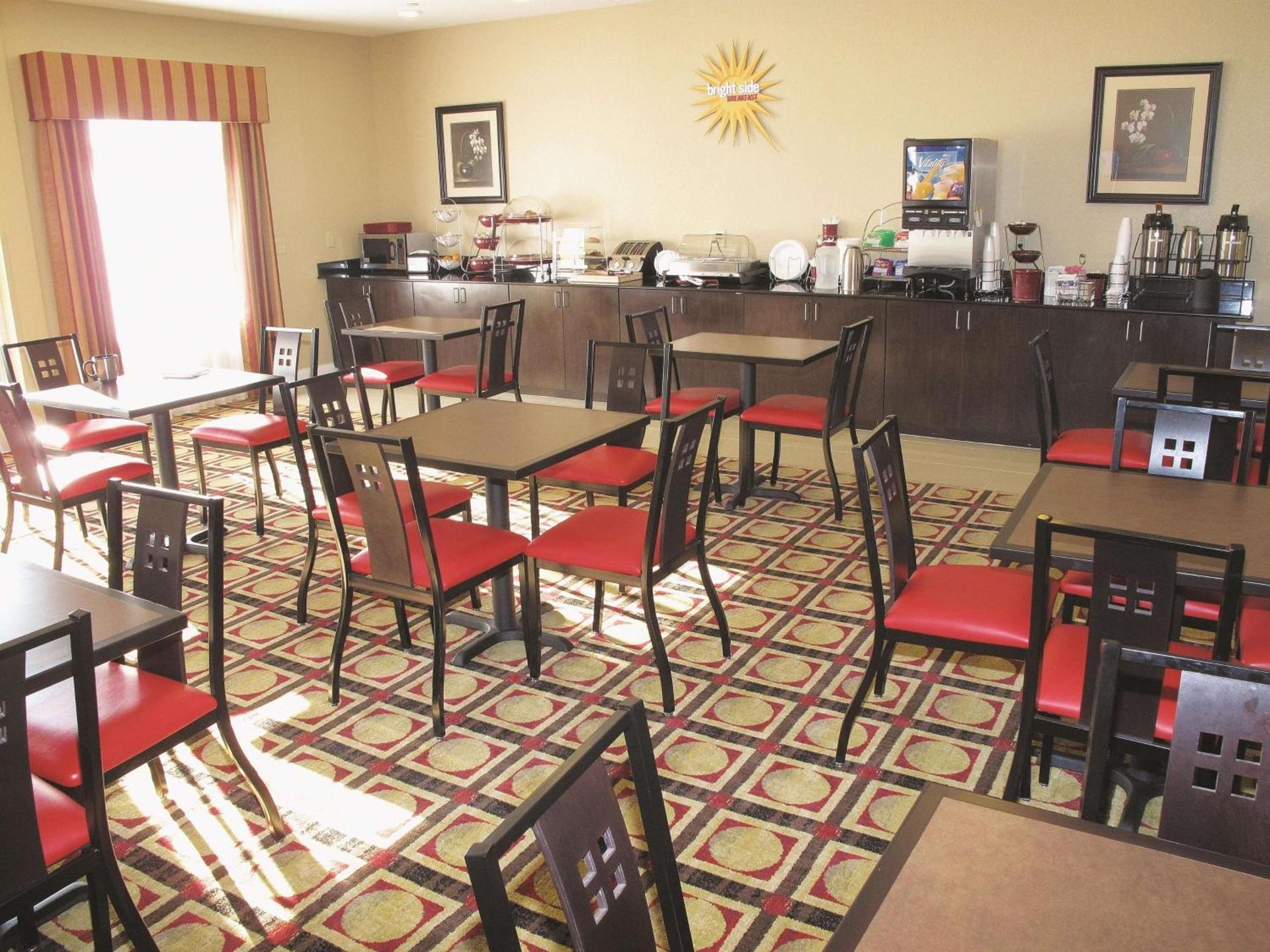 La Quinta by Wyndham Macon West photo 32