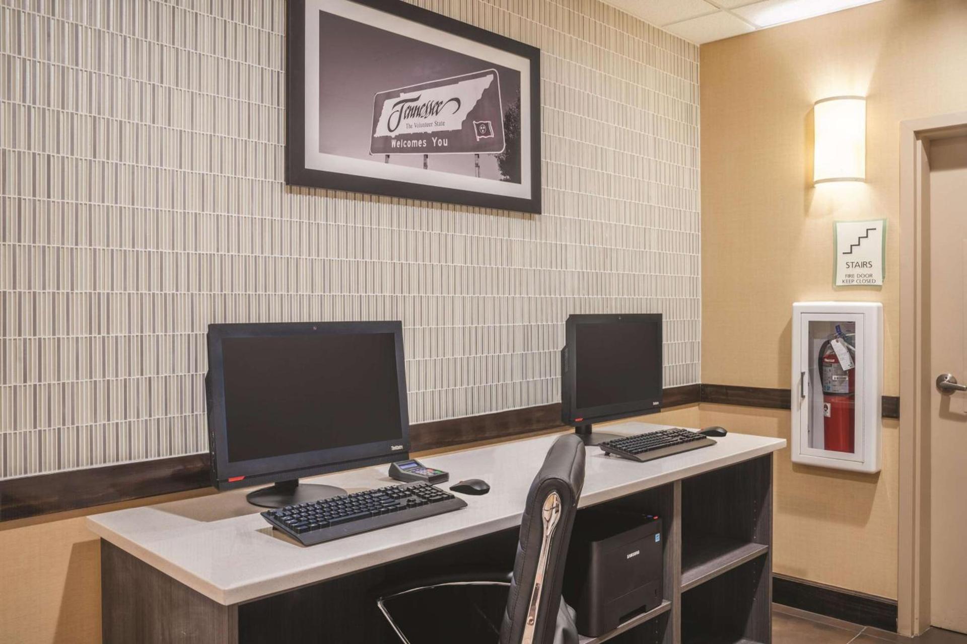 La Quinta by Wyndham Smyrna TN - Nashville photo 33