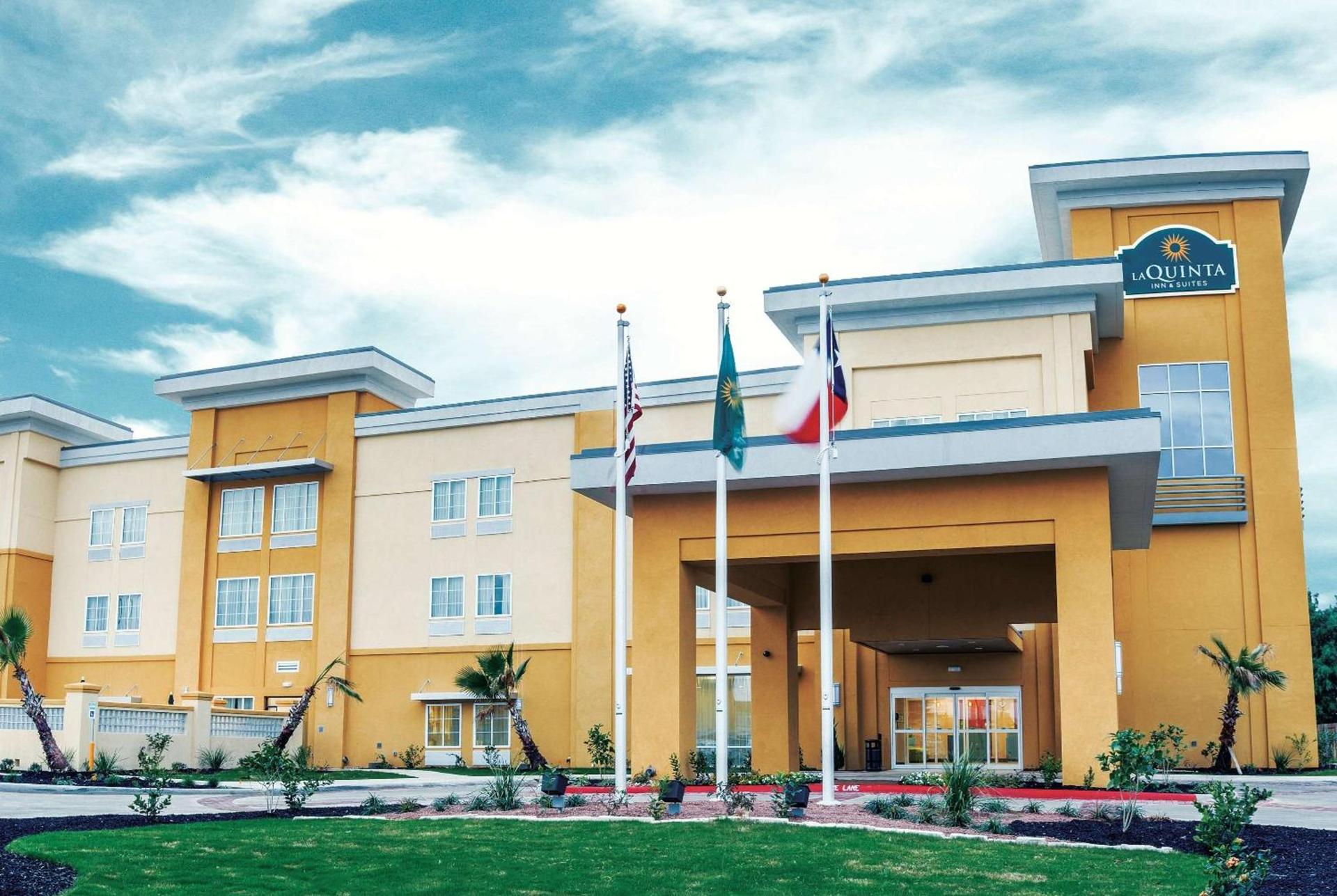 La Quinta by Wyndham Cotulla photo 28
